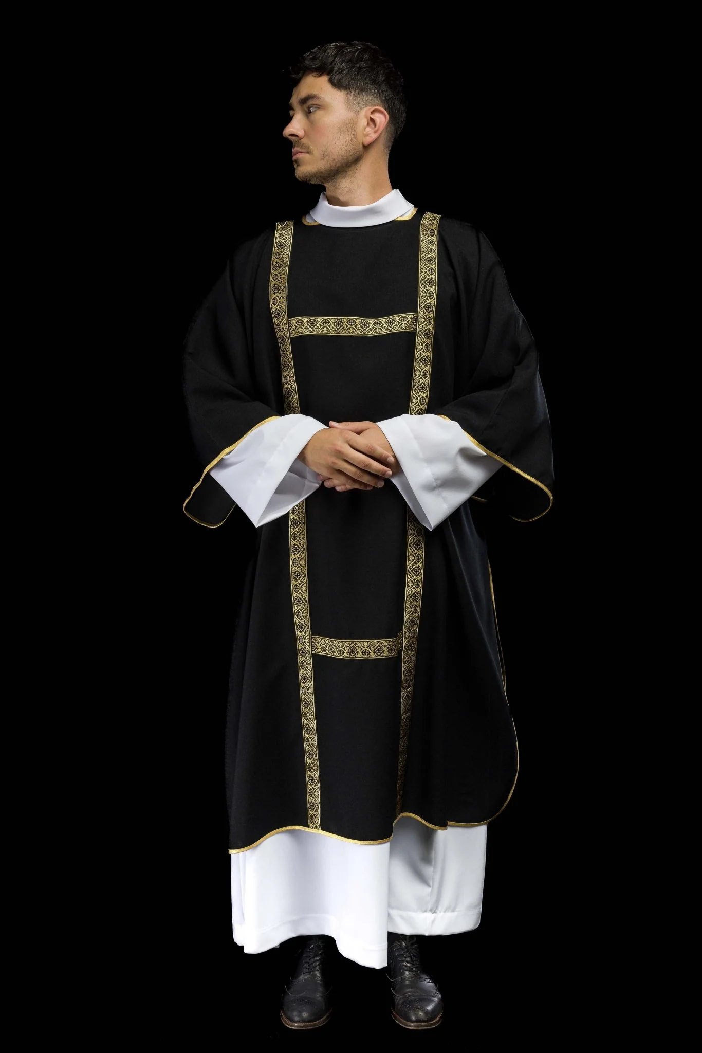 Black dalmatic decorated with gold jacquard ribbons - Image 9