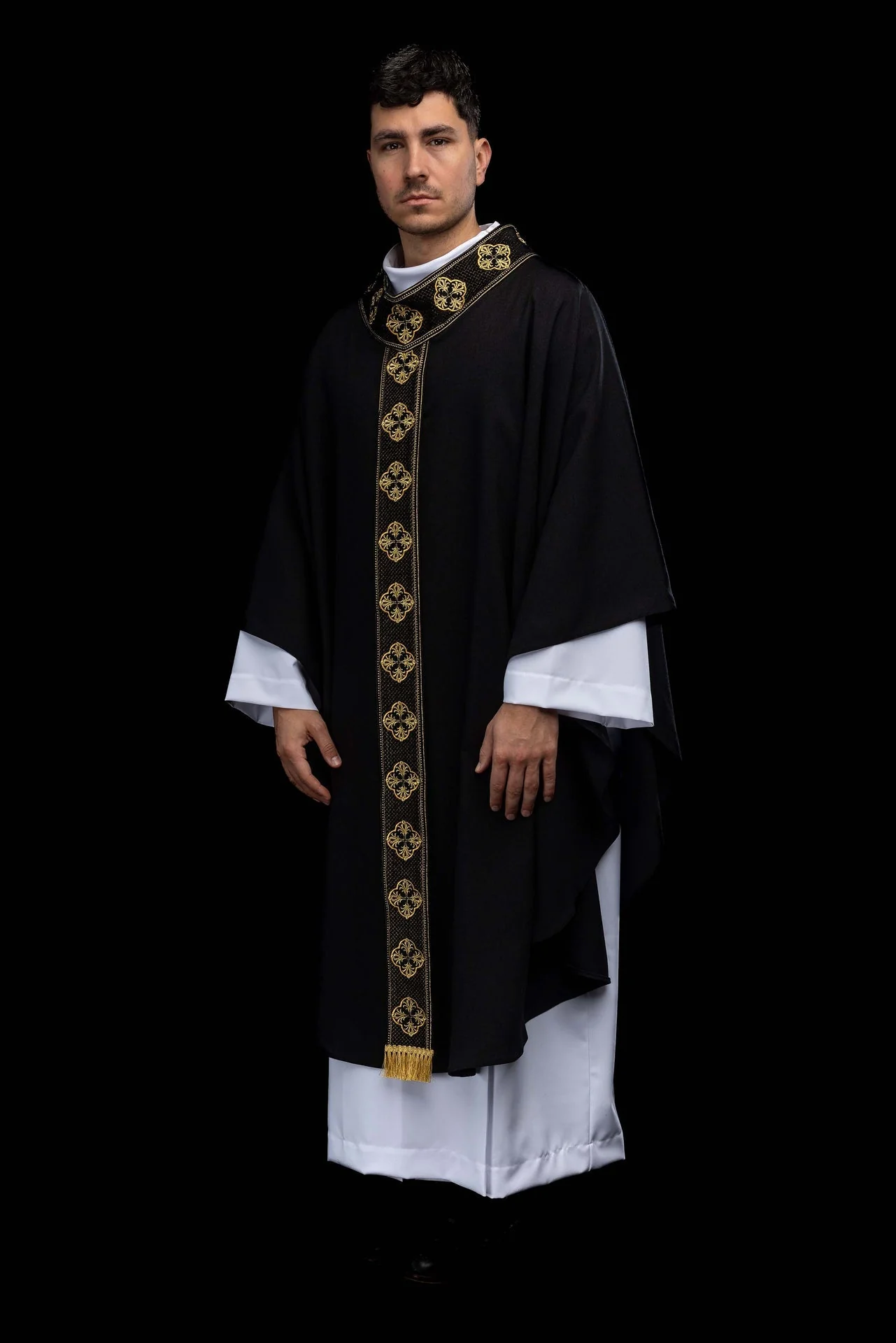 Black liturgical chasuble with an embroidered orphrey and a cross-patterned collar - Image 8