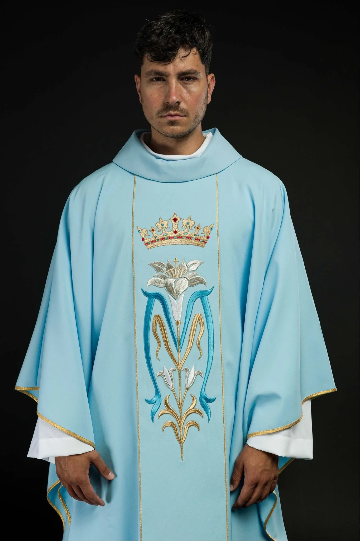 Blue liturgical Marian chasuble embroidered with a crown