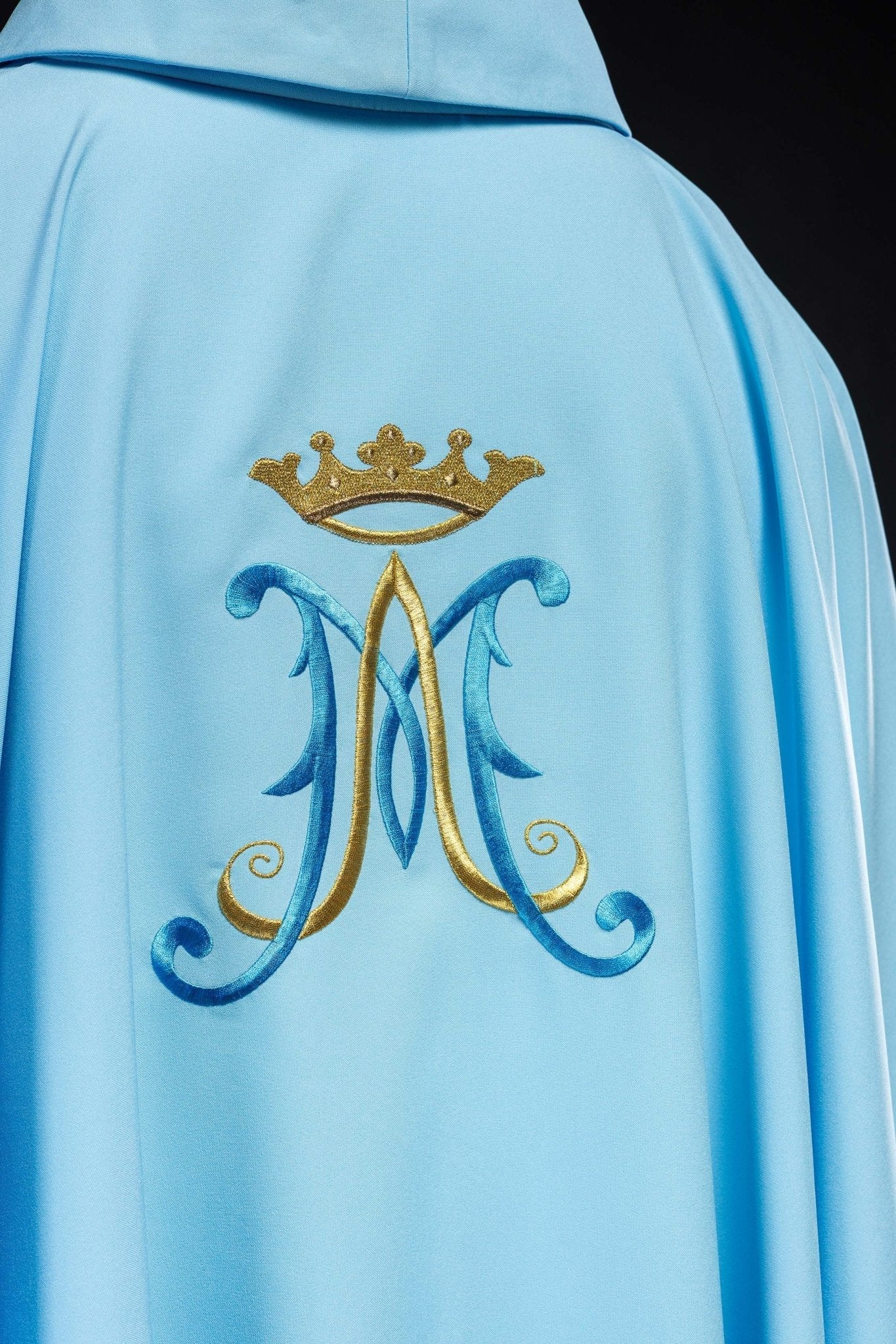 Blue chasuble embroidered with a Marian motif - Image 6