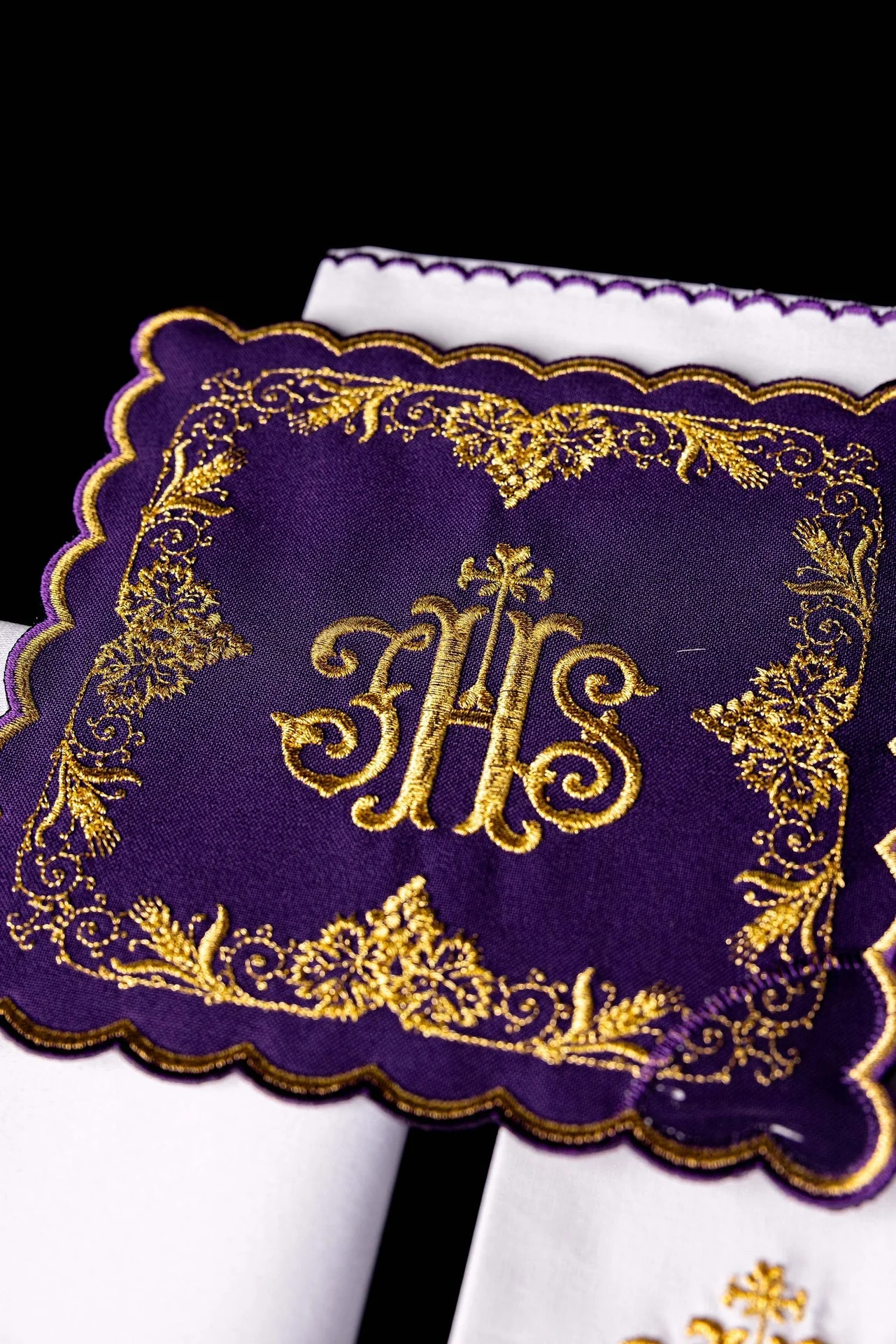 Chalice Linen Set embroidered with a purple IHS motif - Image 2