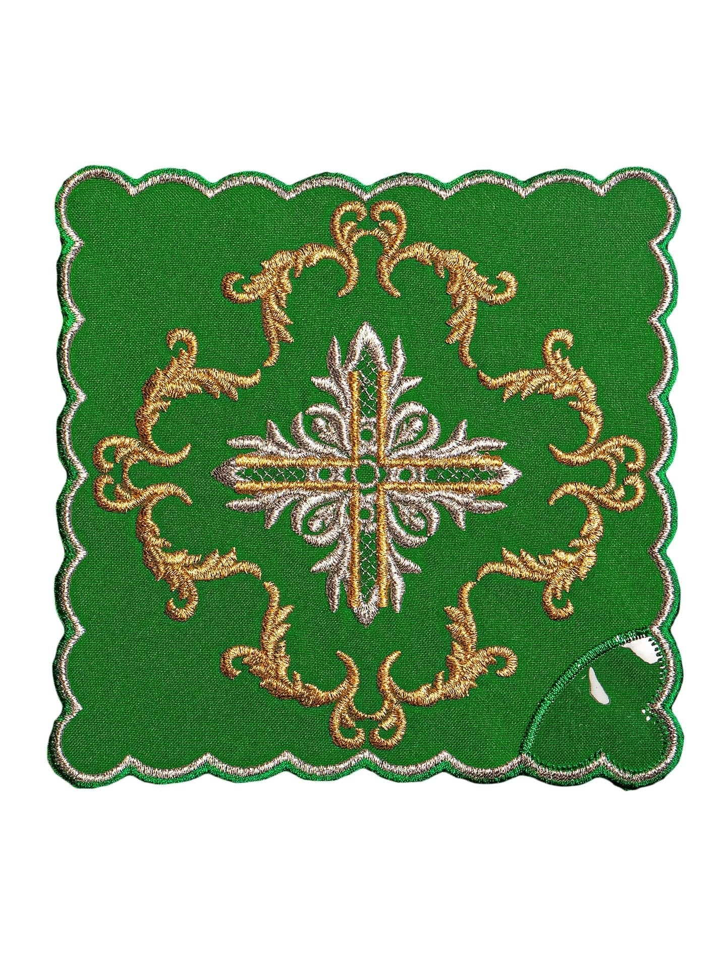 Chalice linens in green with silver cross - Image 3