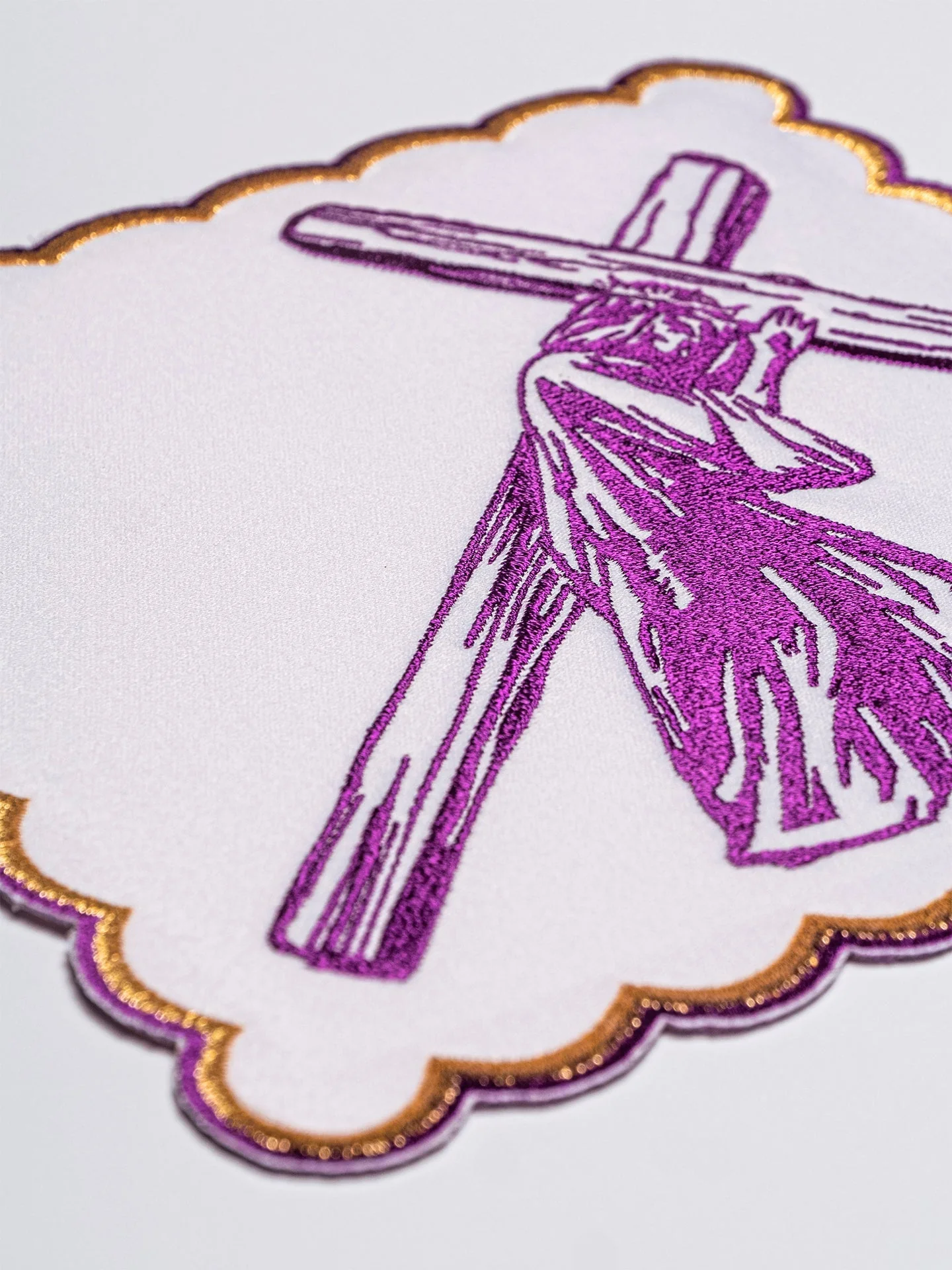 Chalice linens with purple embroidery Christ Carrying the Cross - Image 2