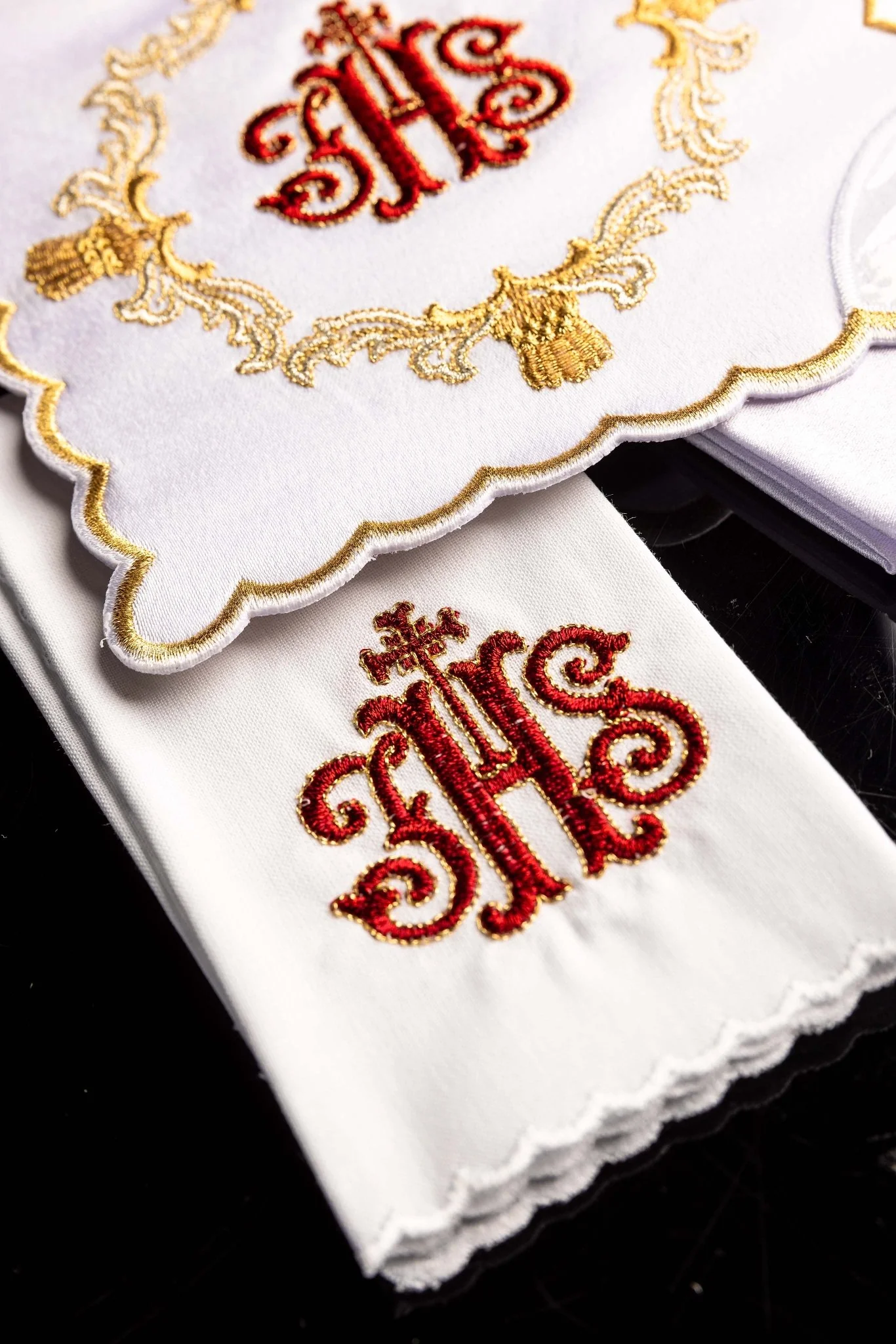 Chalice Linens with Red Embroidery - Image 5