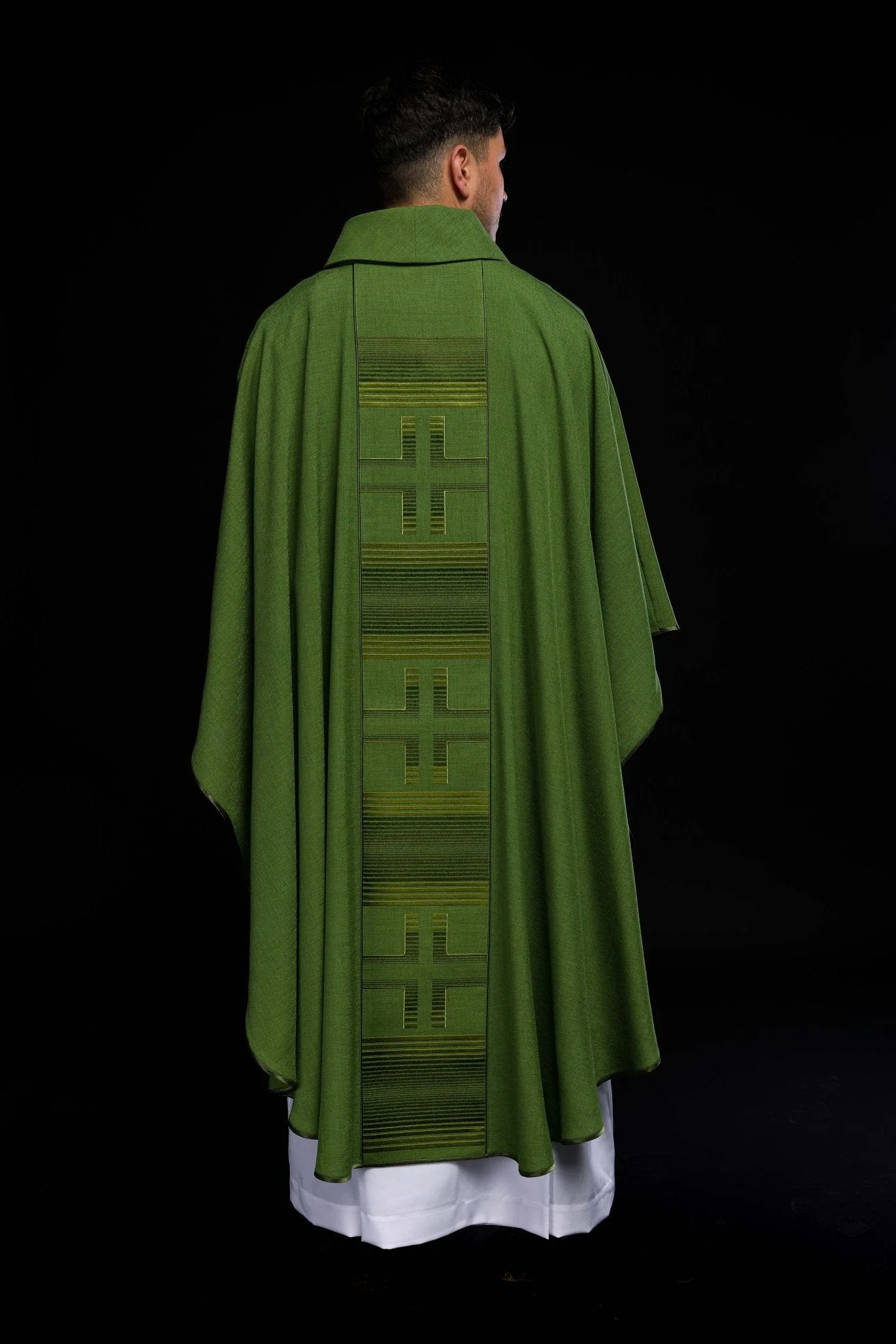 Chasuble embroidered with Crosses in green - Image 6