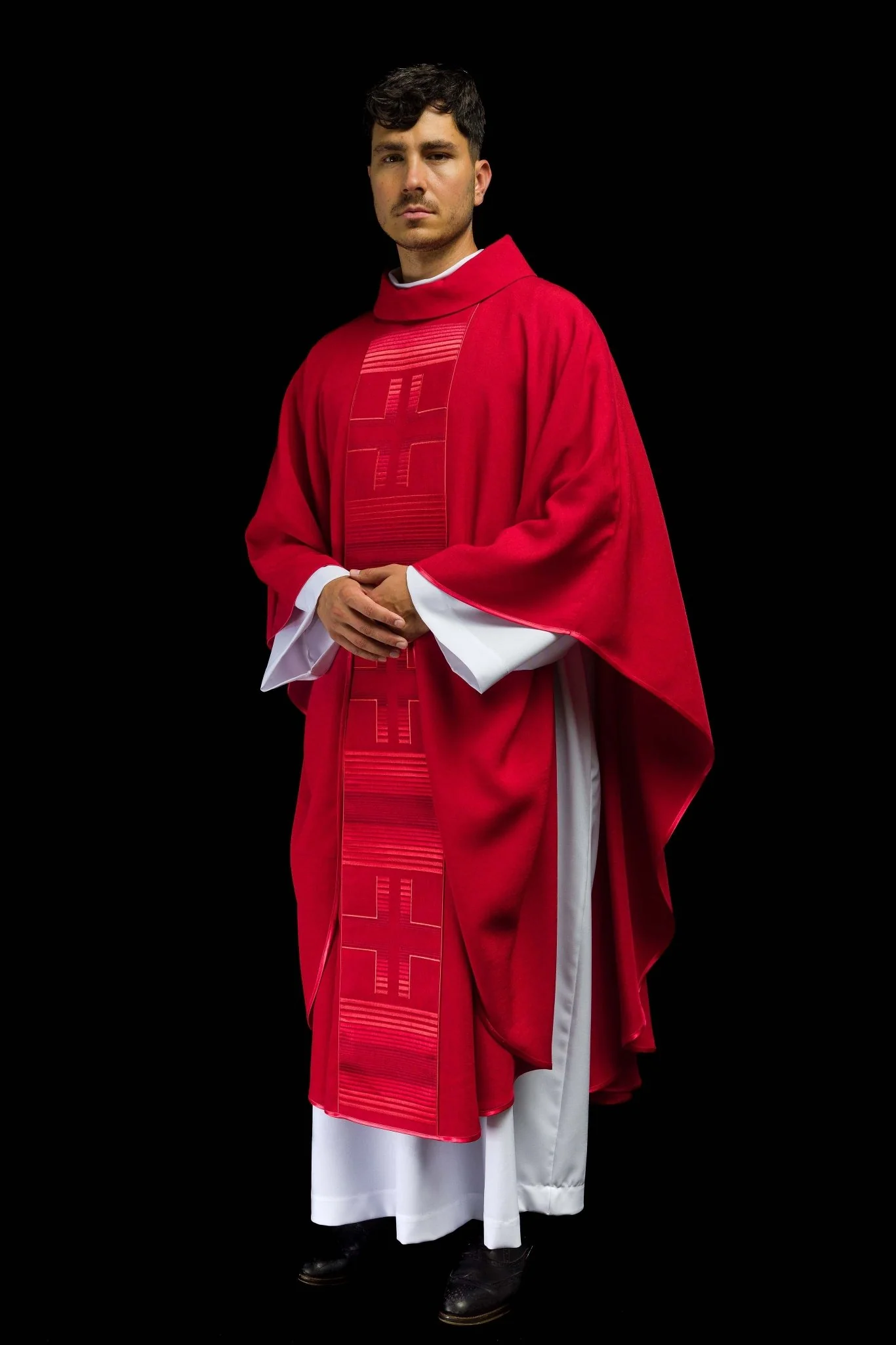 Chasuble embroidered with Crosses in red - Image 9