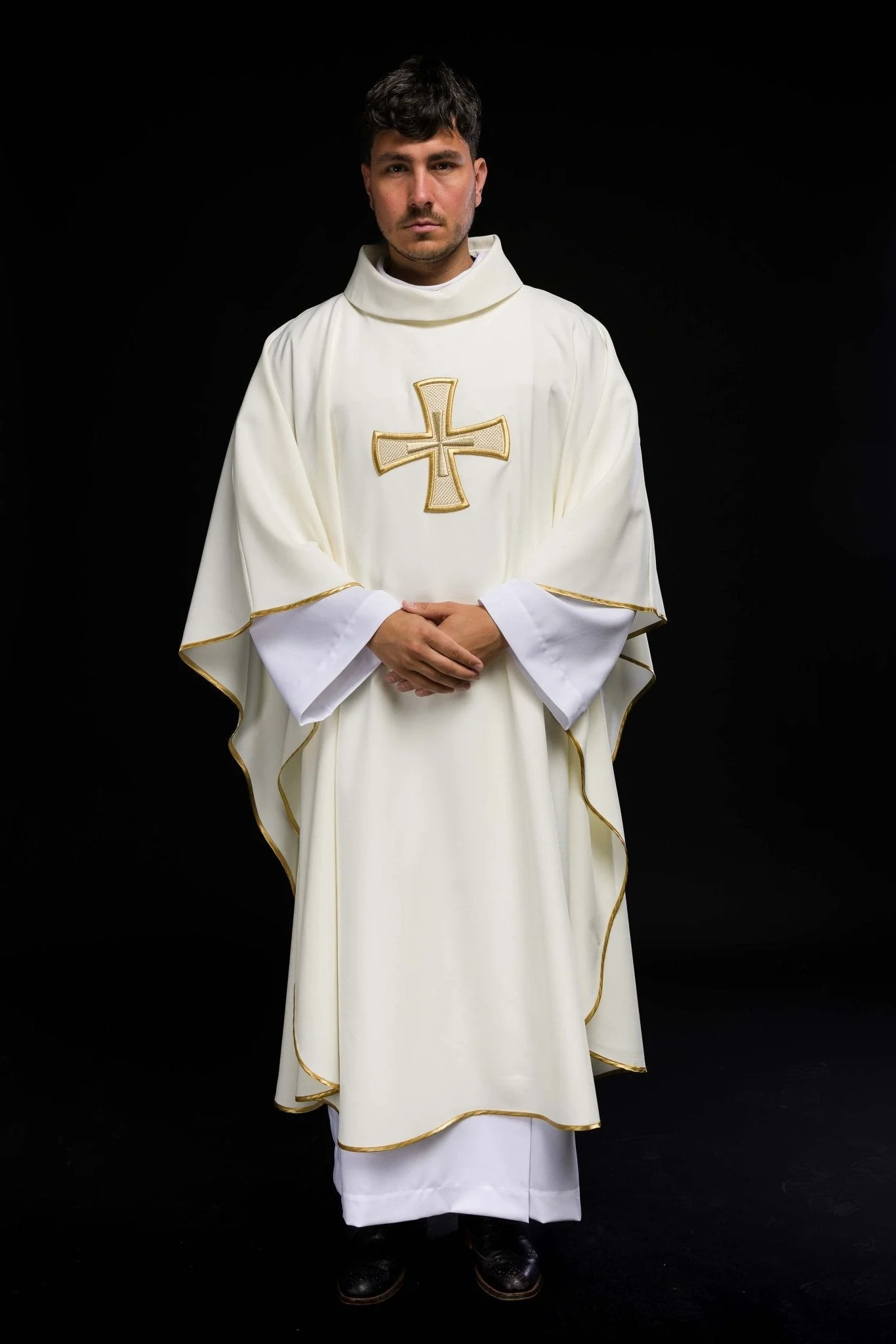 Chasuble embroidered with ecru Cross - Image 2