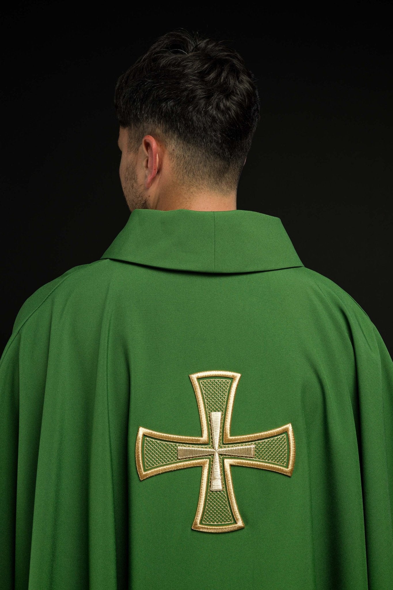 Chasuble embroidered with Green Cross - Image 5
