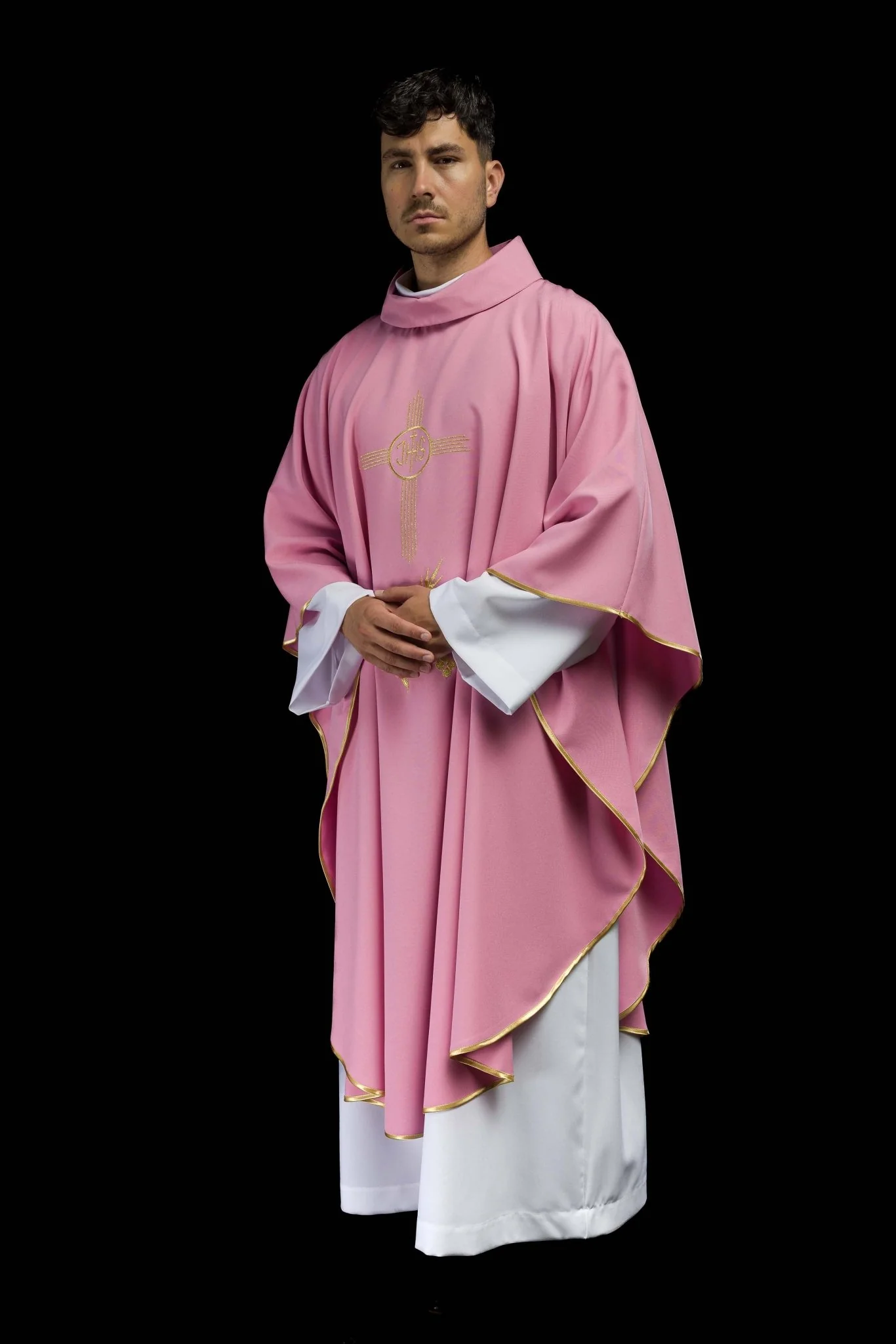 Chasuble embroidered with IHS pattern in pink - Image 7