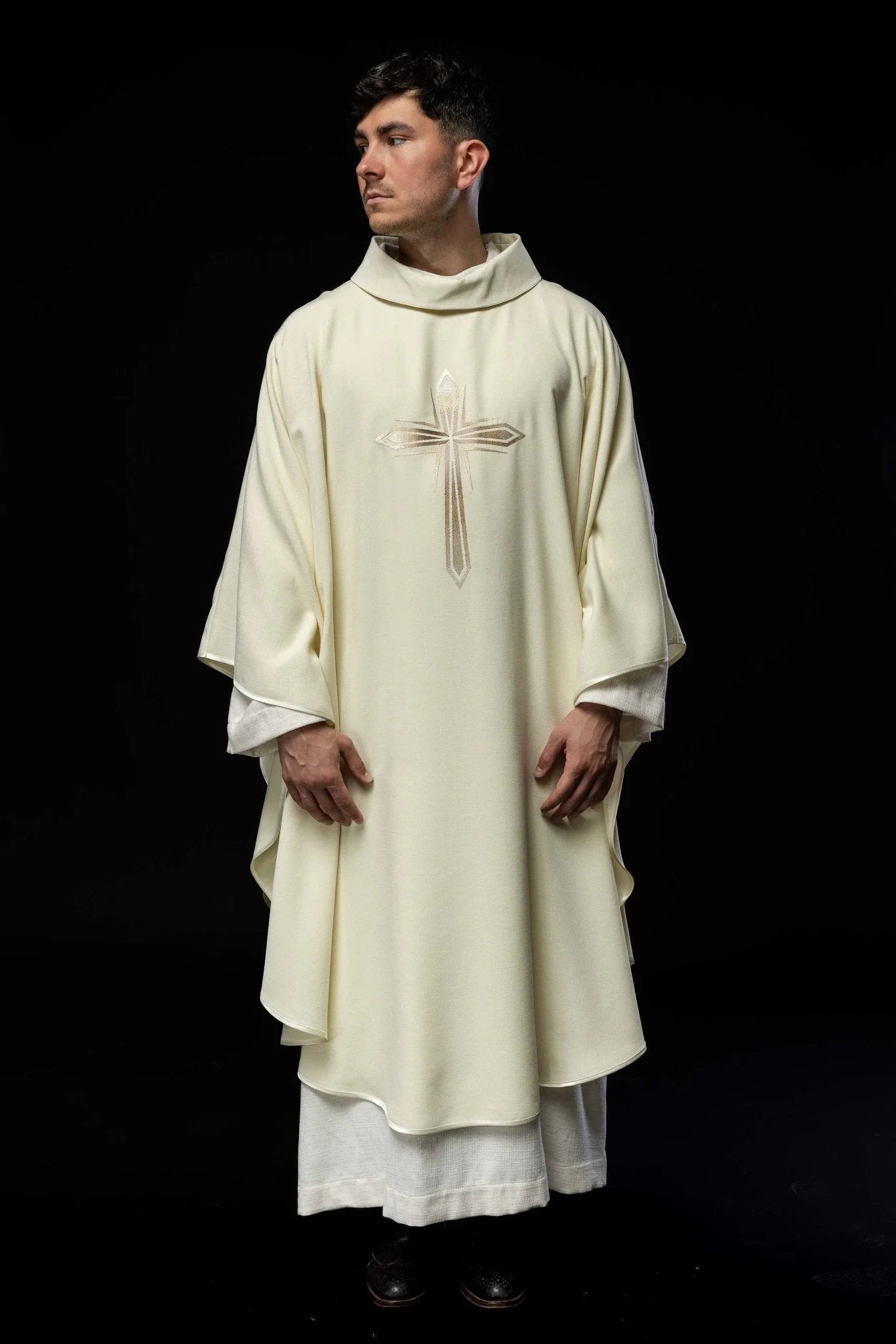 Chasuble embroidered with Purple Cross - Image 2