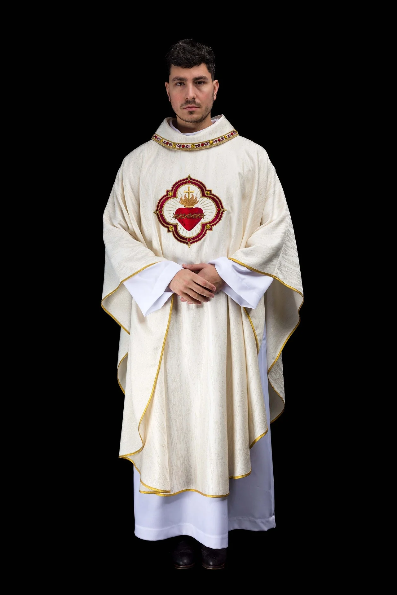 Chasuble embroidered with the image of the Sacred Heart of Jesus and the Eucharistic chalice - Image 10