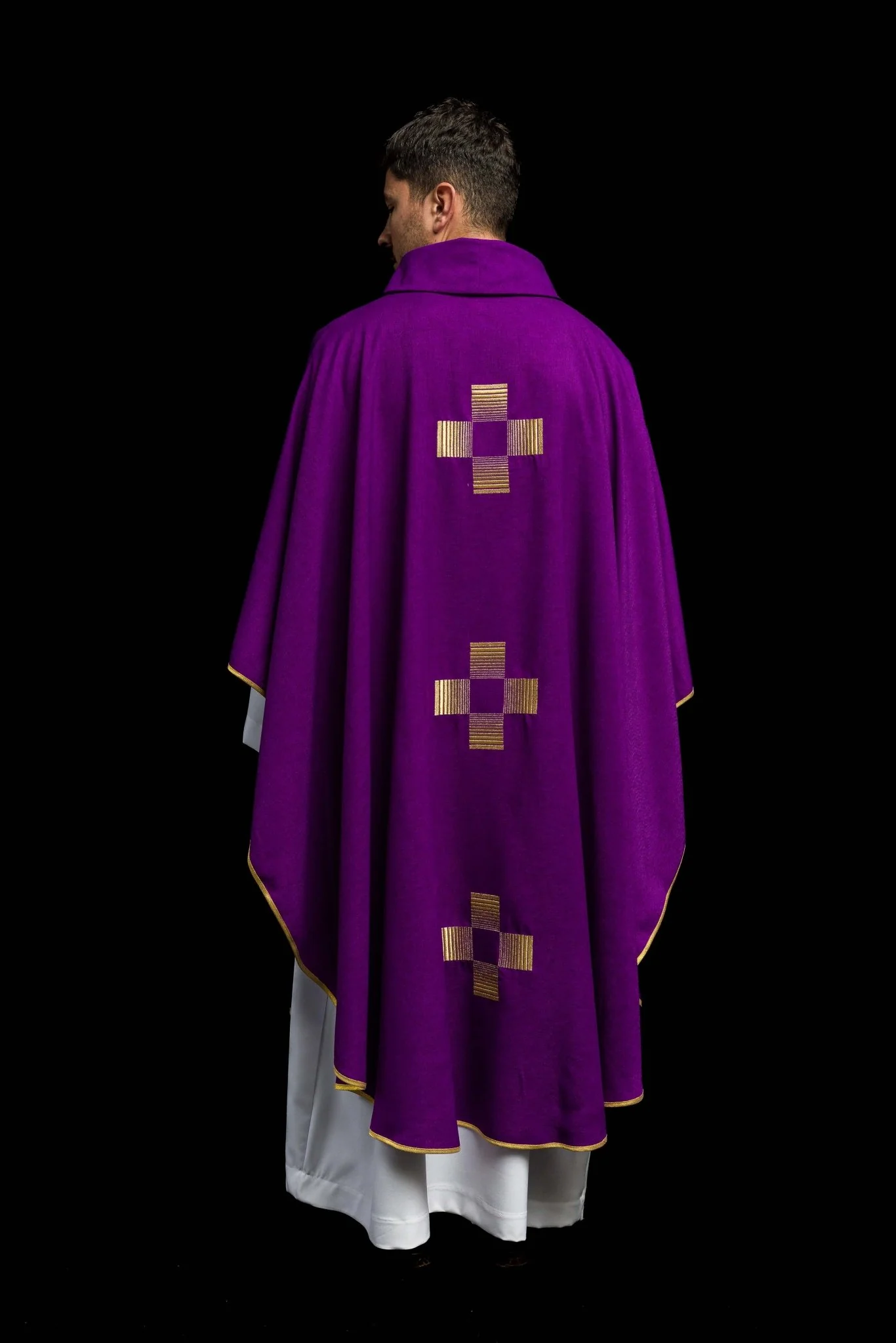Chasuble with embroidered Crosses in purple - Image 7