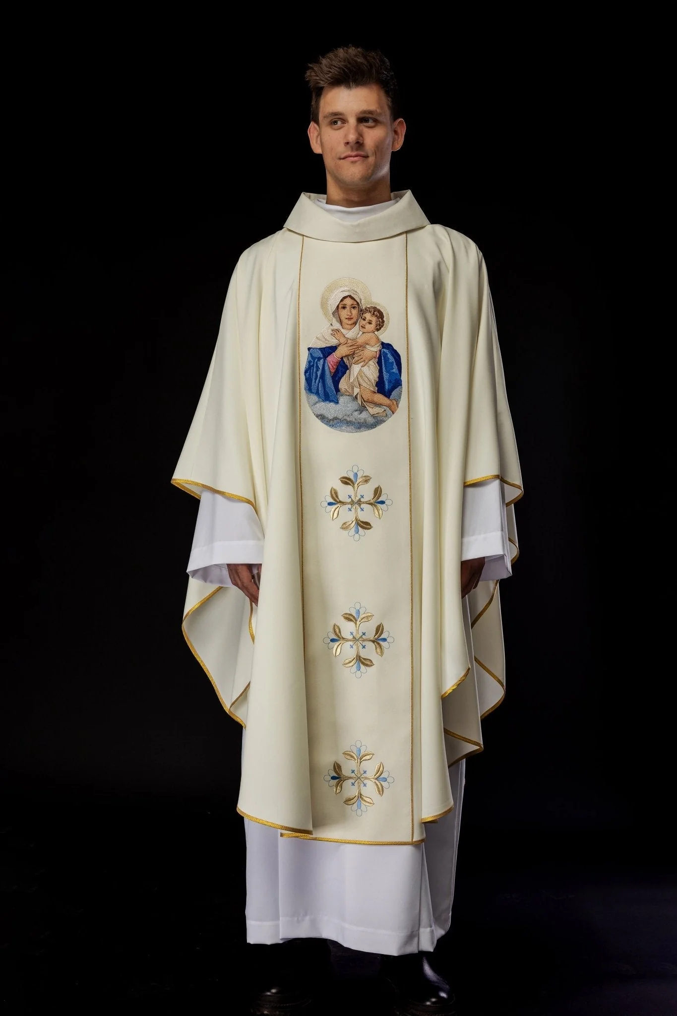 Chasuble with embroidered Our Lady and Child motif - Image 2