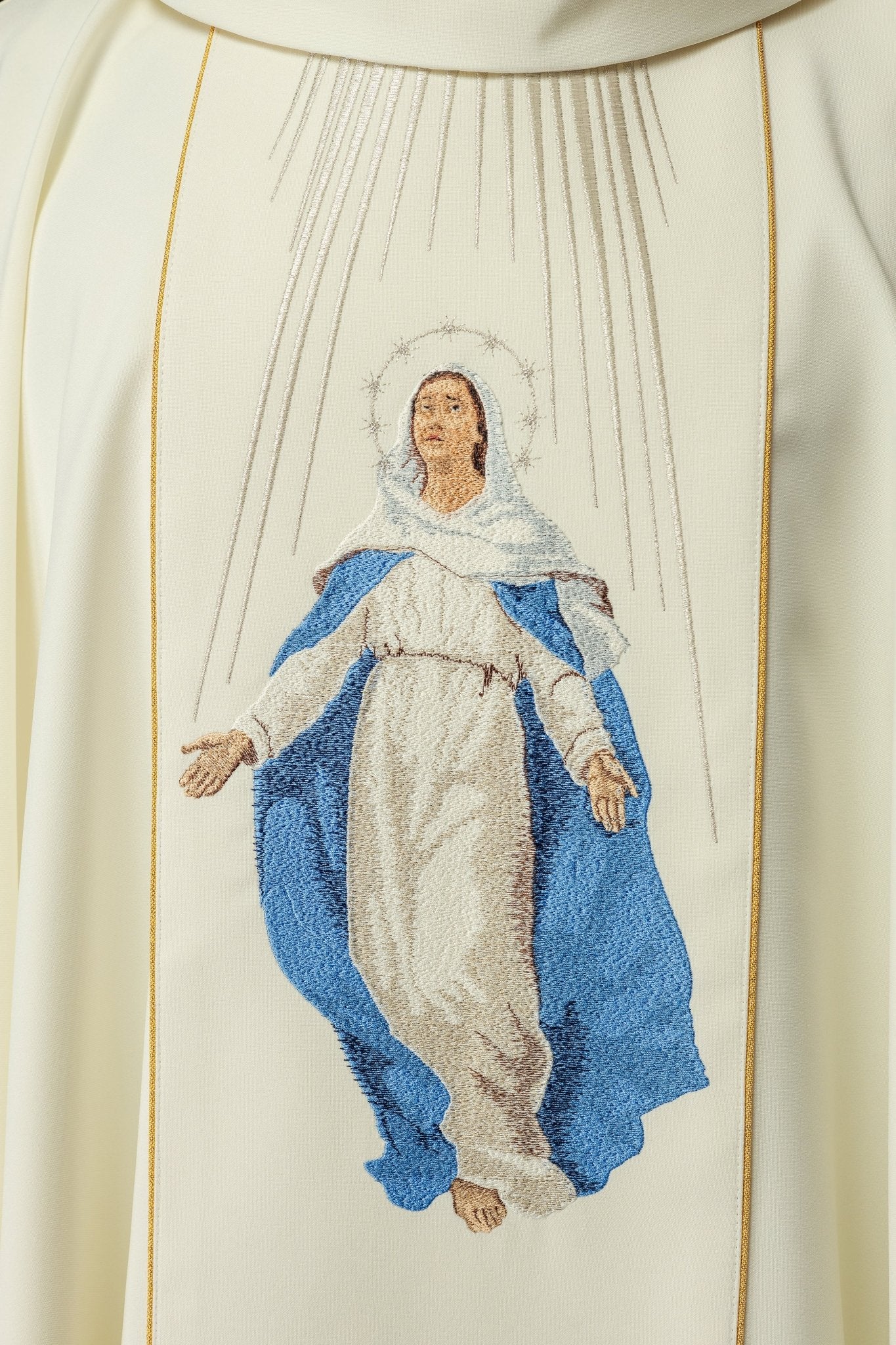 Chasuble with Our Lady of the Assumption embroidery - Image 3