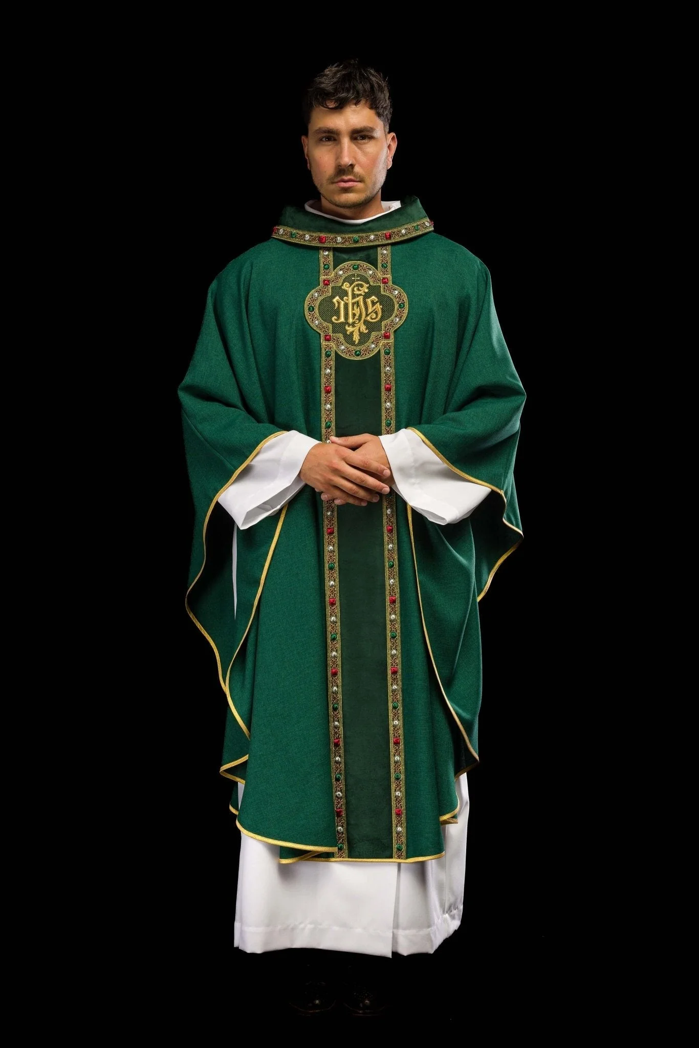Chasuble with richly embroidered belt and piping around the IHS I collar embroidery in green - Image 8