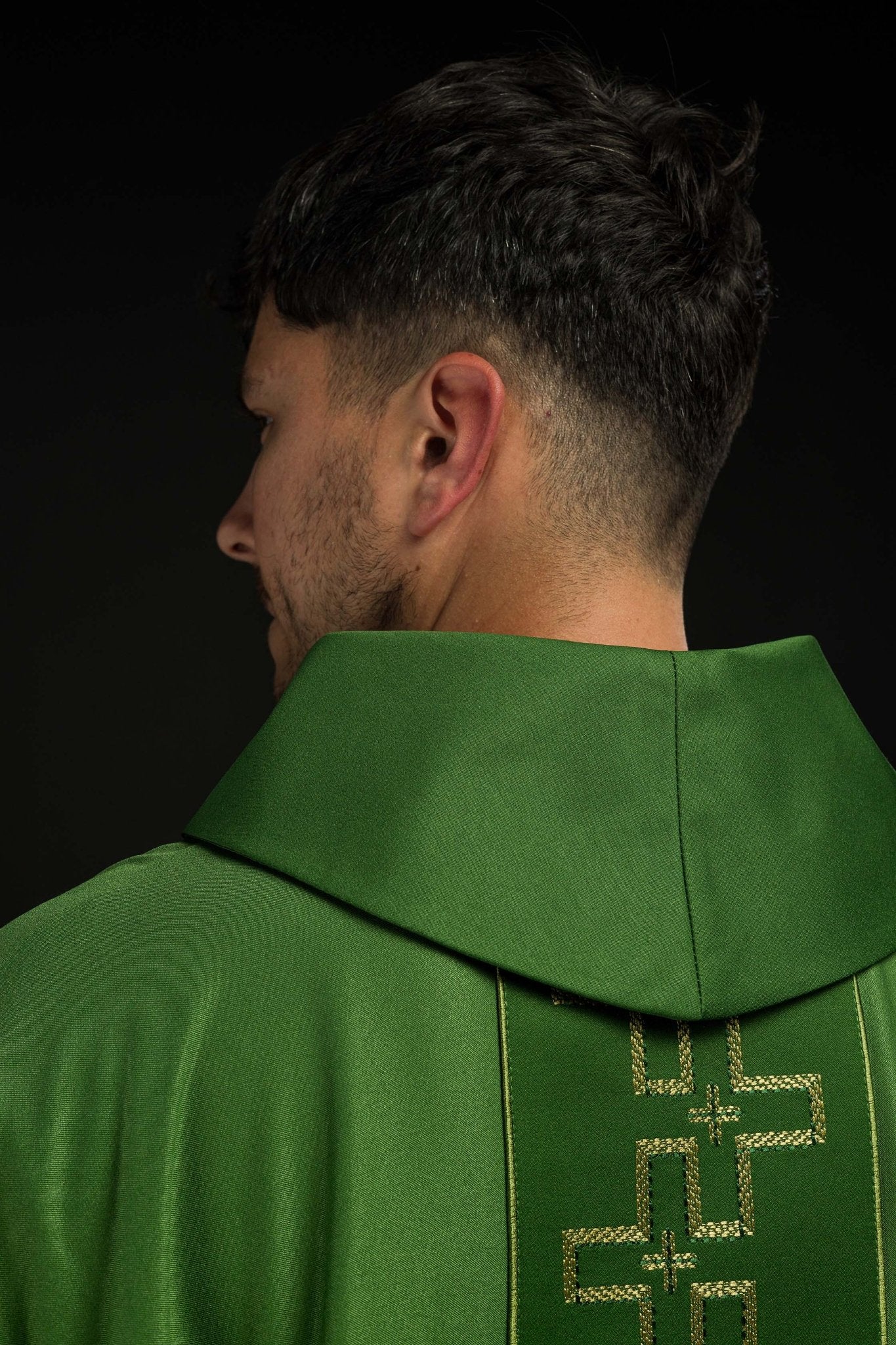 Chasuble with richly embroidered belt in embroidery of crosses in green color - Image 5