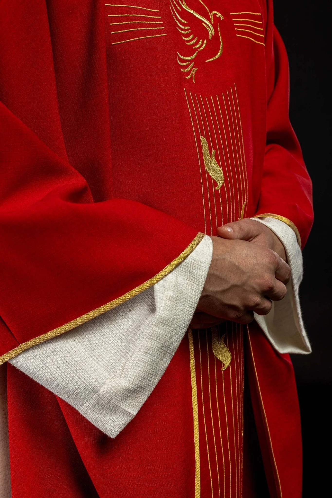 Chasuble with the symbol of the Holy Spirit - Image 5