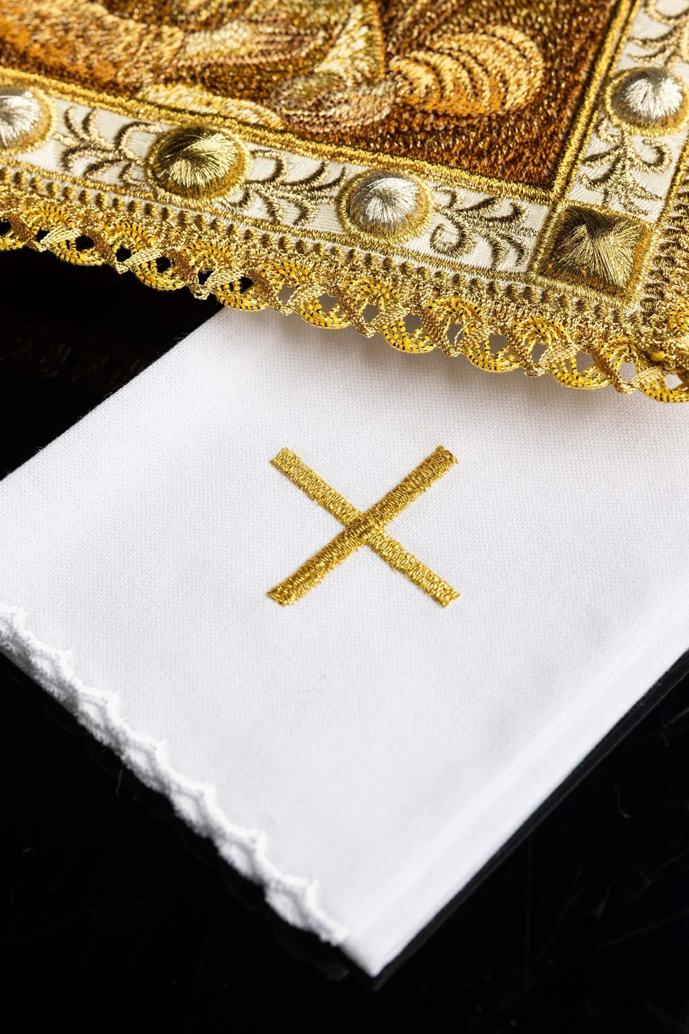 Christmas Chalice Linen Set with the Image of the Holy Family - Image 3