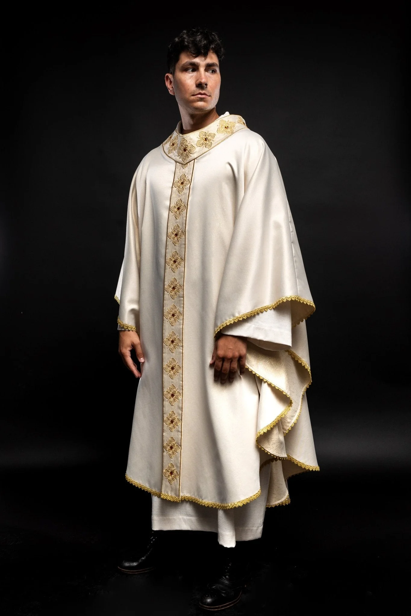Classic ivory priest robe with decorative stones - Image 3