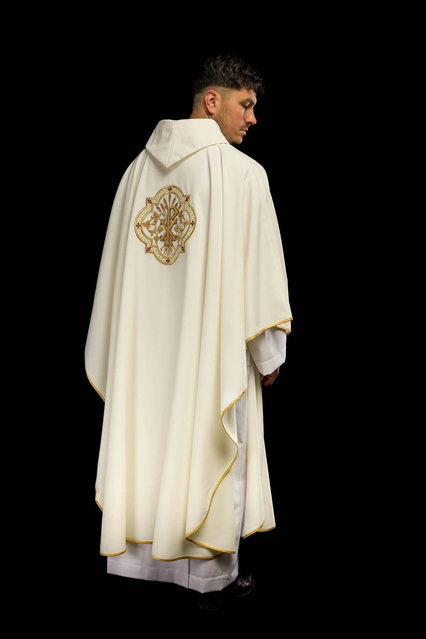 Cream chasuble with IHS and PAX embroidery - Image 5