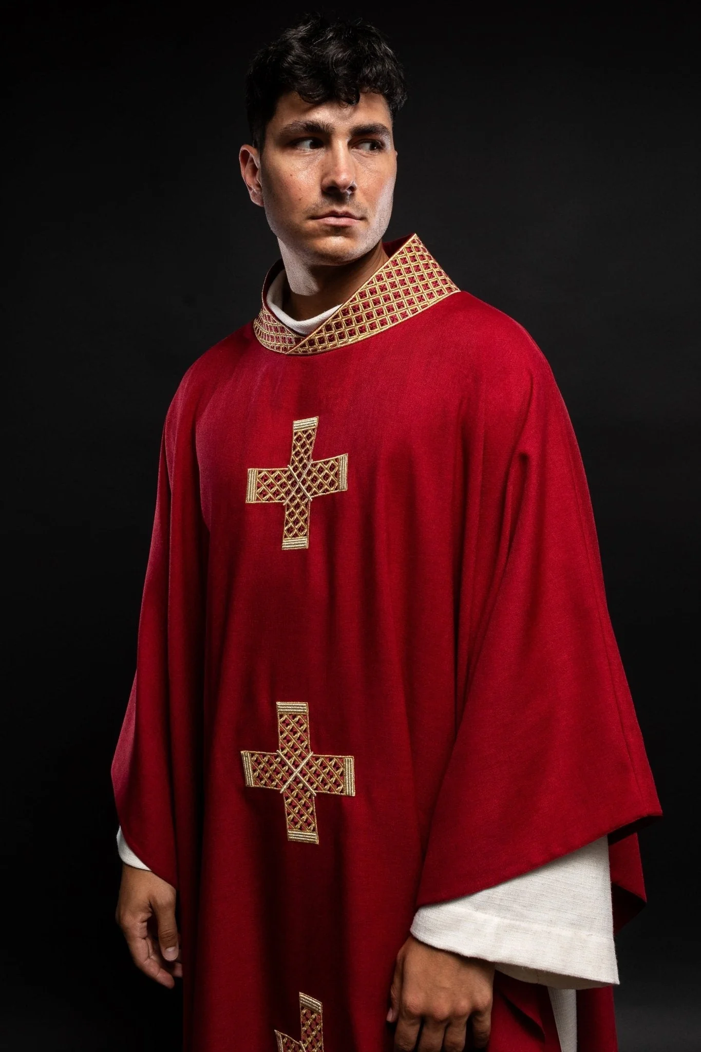 Dark red chasuble with decorative gold collar - Image 7