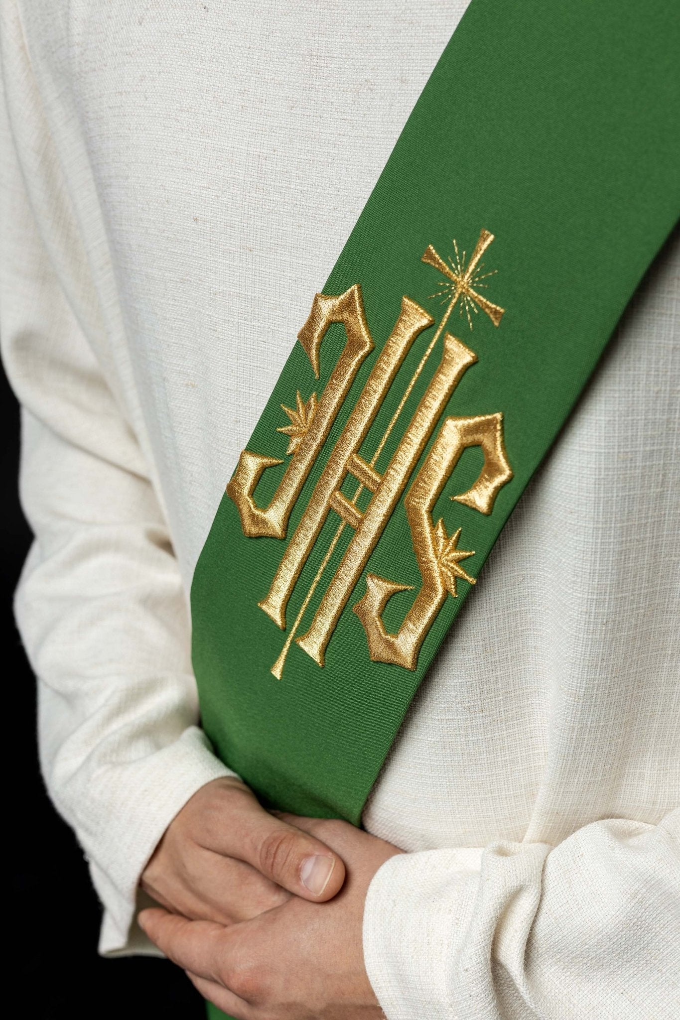 Deacon stole embroidered with IHS and Cross in green - Image 3
