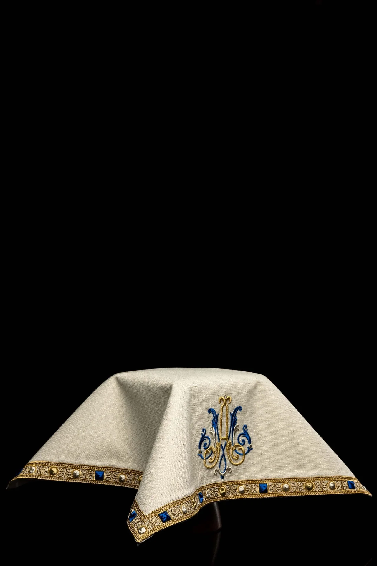 Ecru Chalice Veil with Marian Embroidery - Image 2