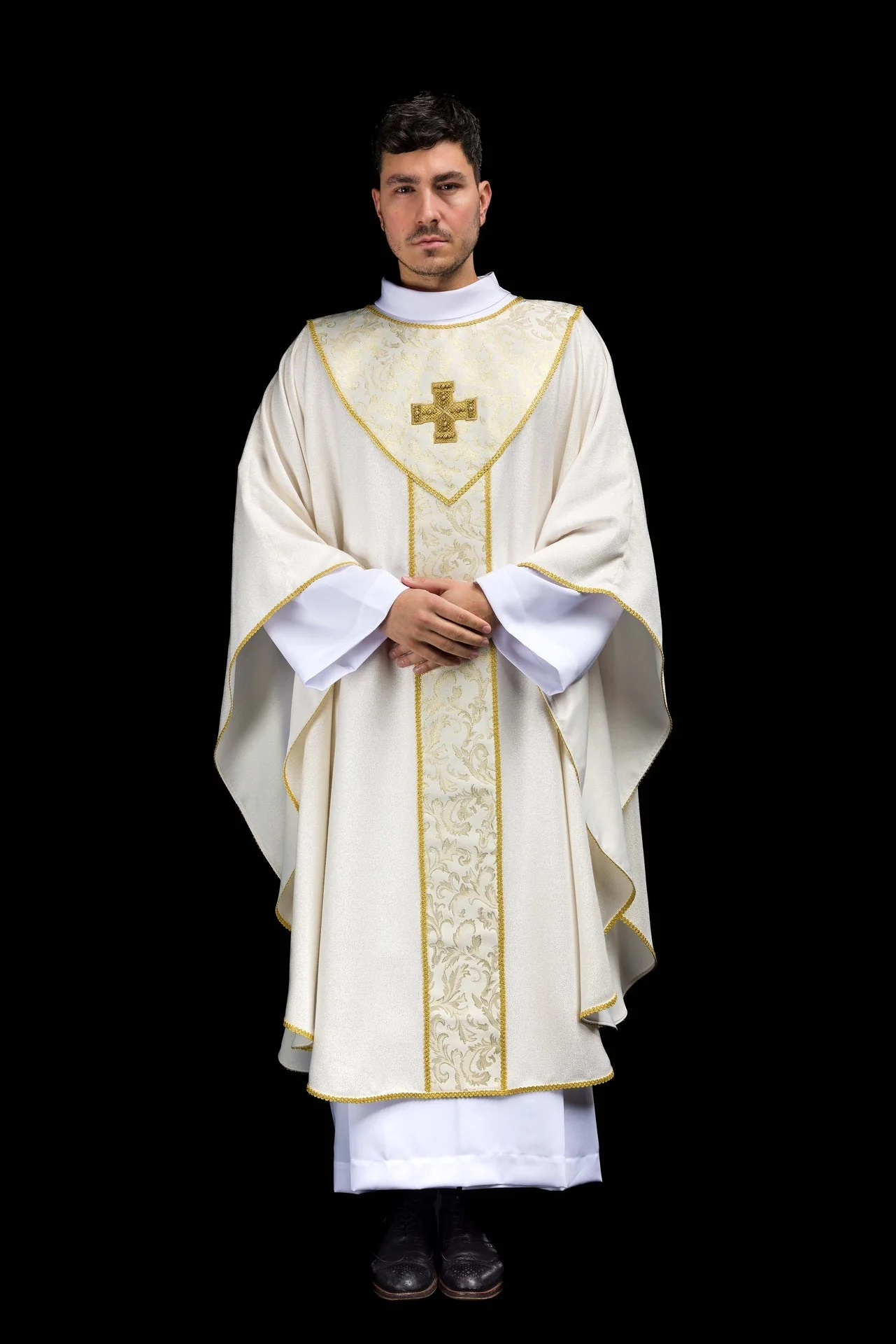 Ecru Chasuble with Cross Adorned with Jacquard Fabric - Image 2