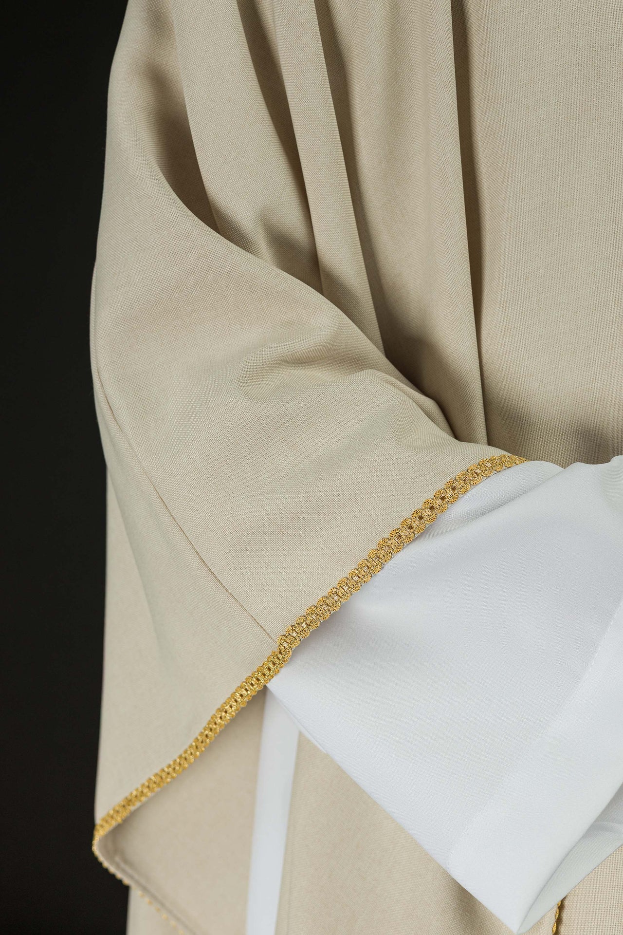 Ecru Chasuble with Embroidered Cross Band - Image 4