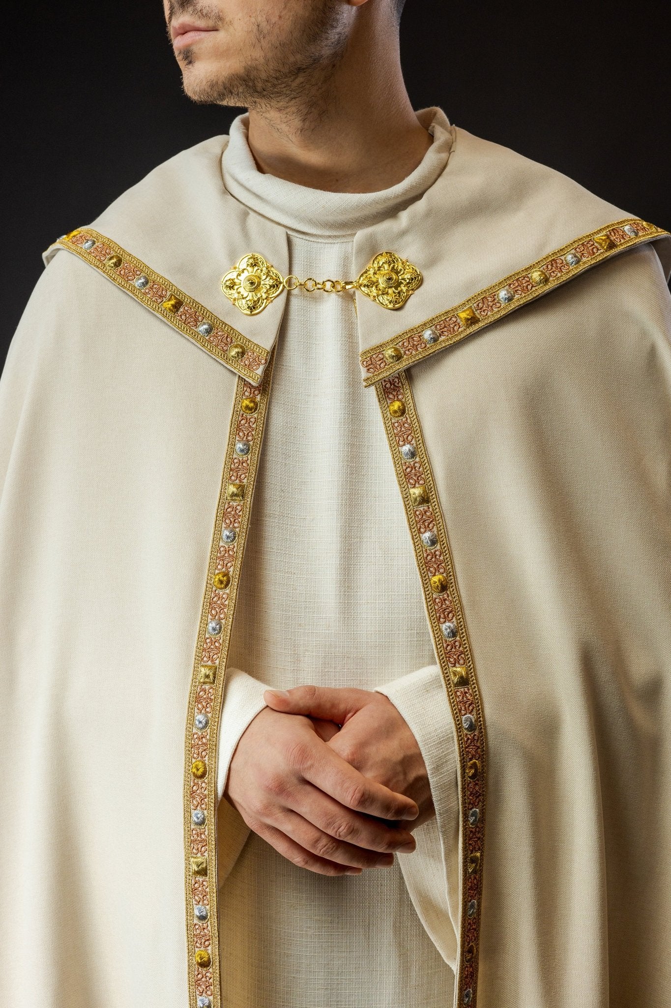 Ecru liturgical cape with gold IHS - Image 5