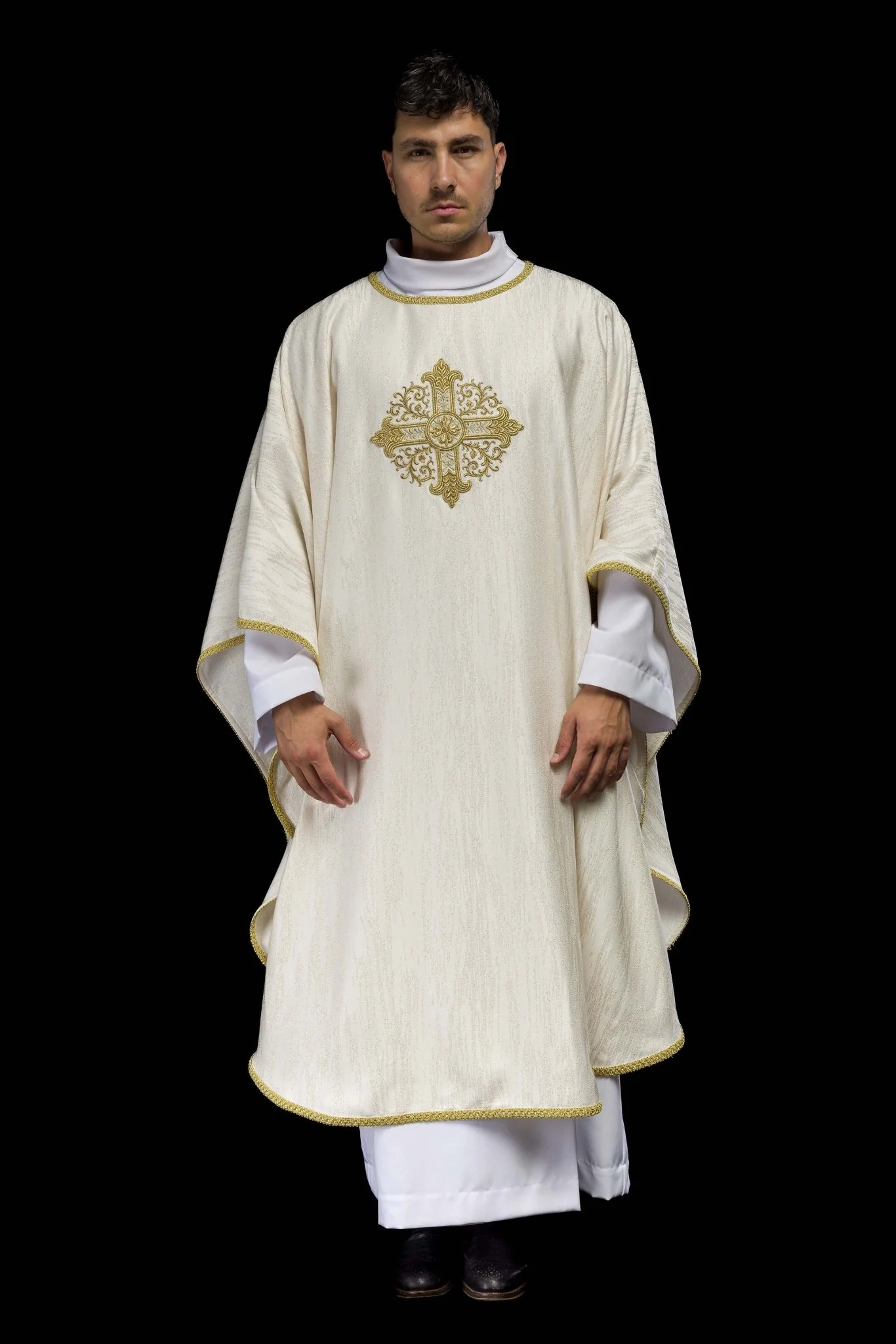 Ecru Liturgical Chasuble with Embroidered Cross on Decorative Fabric - Image 8