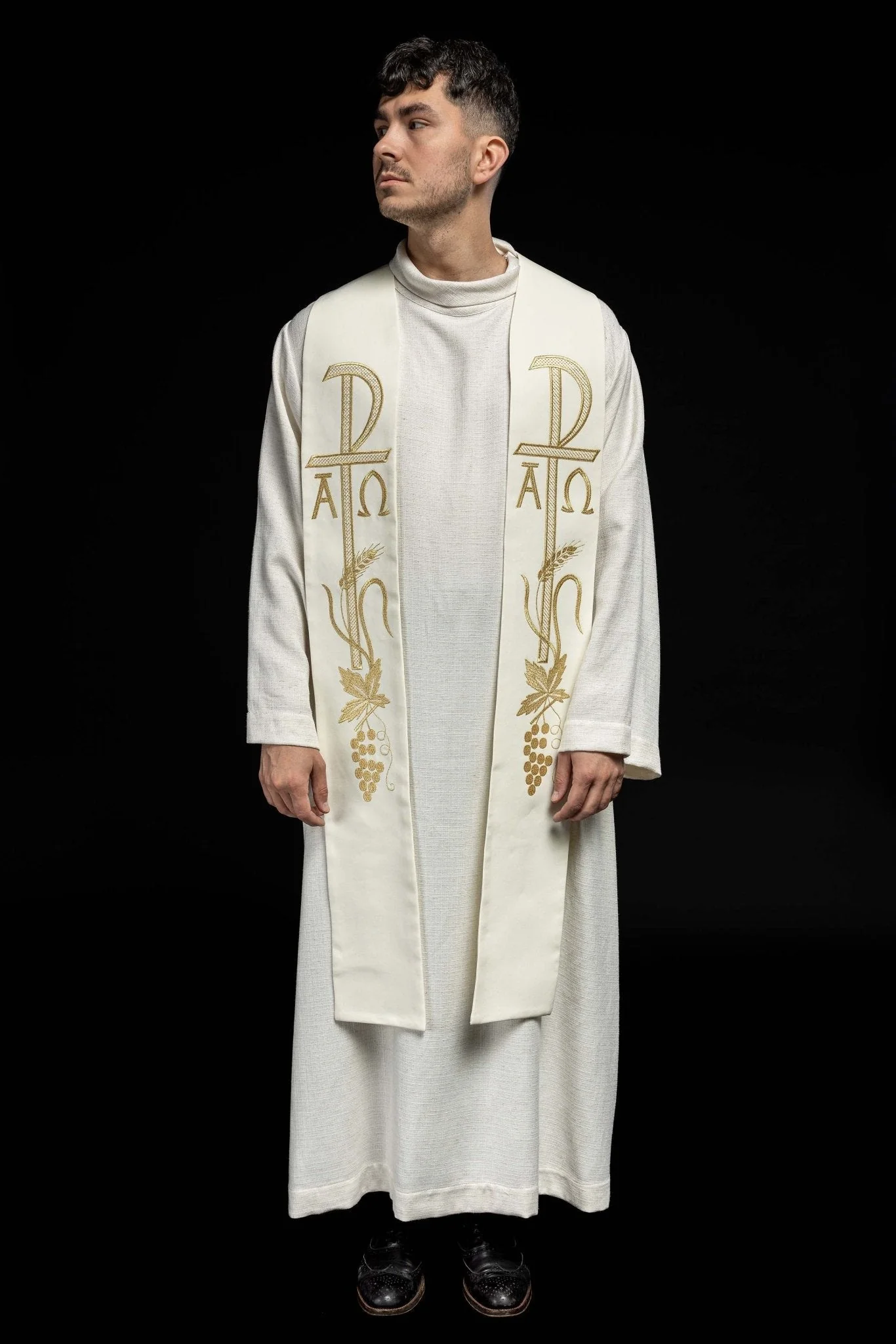 Ecru priestly stole embroidered with Alpha and Omega - Image 5