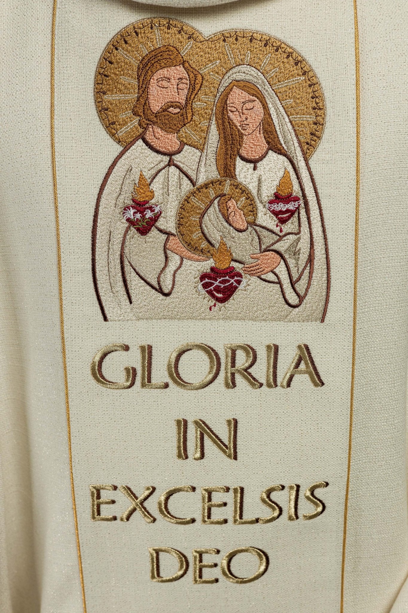 Embroidered chasuble for Christmas with the image of the Holy Family - Image 3