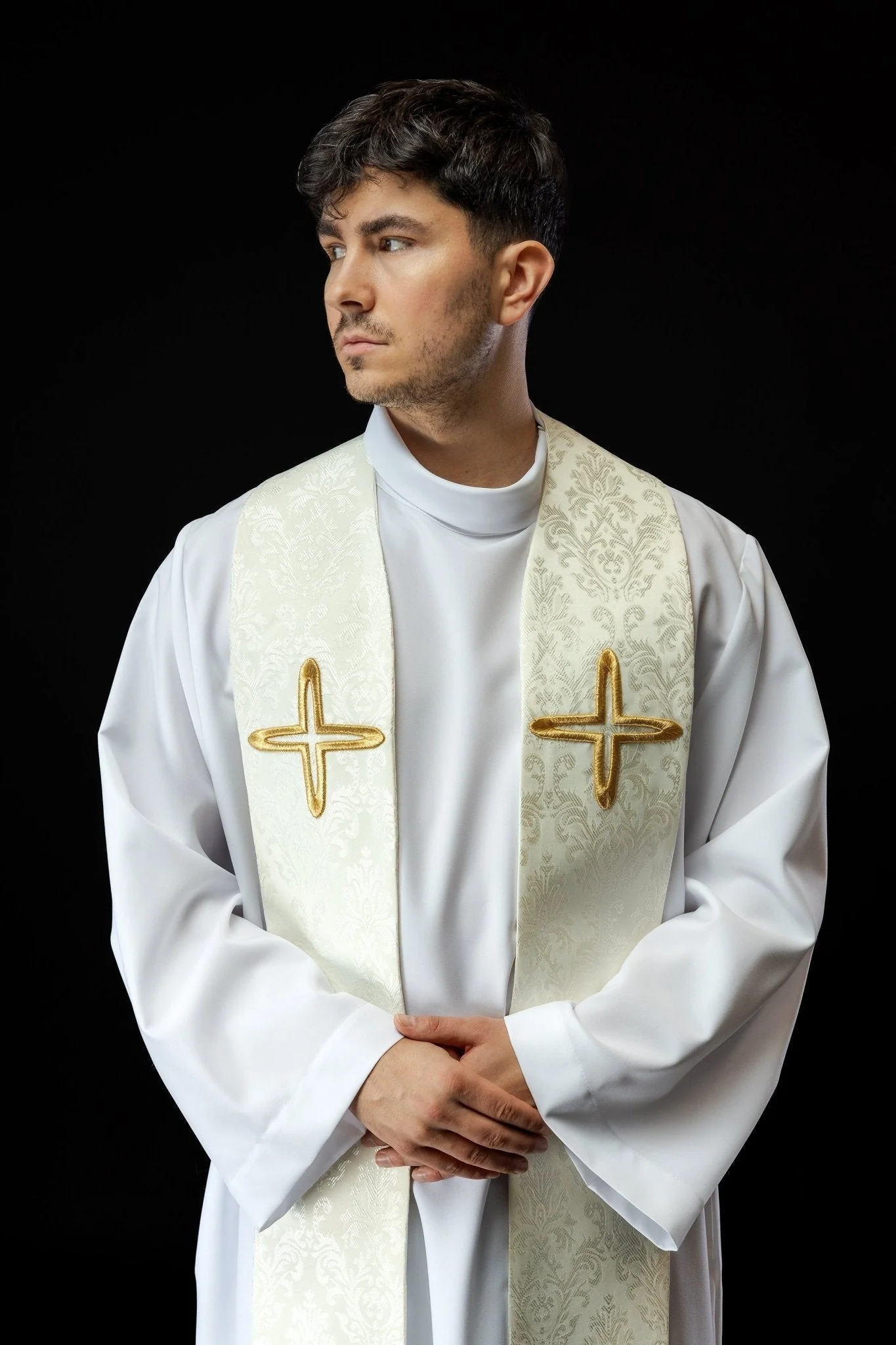 Embroidered jacquard stole with cross motifs ecru - Image 5