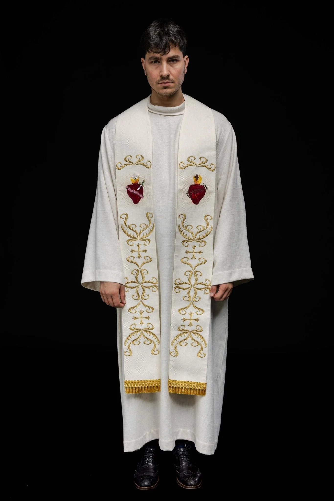 Embroidered stole with the heart of Jesus and Mary Ecru