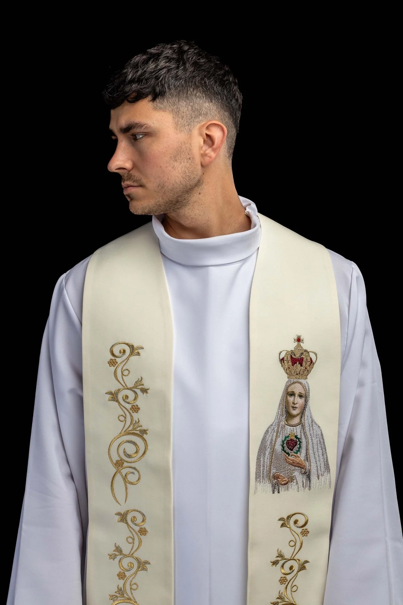 Embroidered stole with the image of Our Lady of Fatima - Image 5