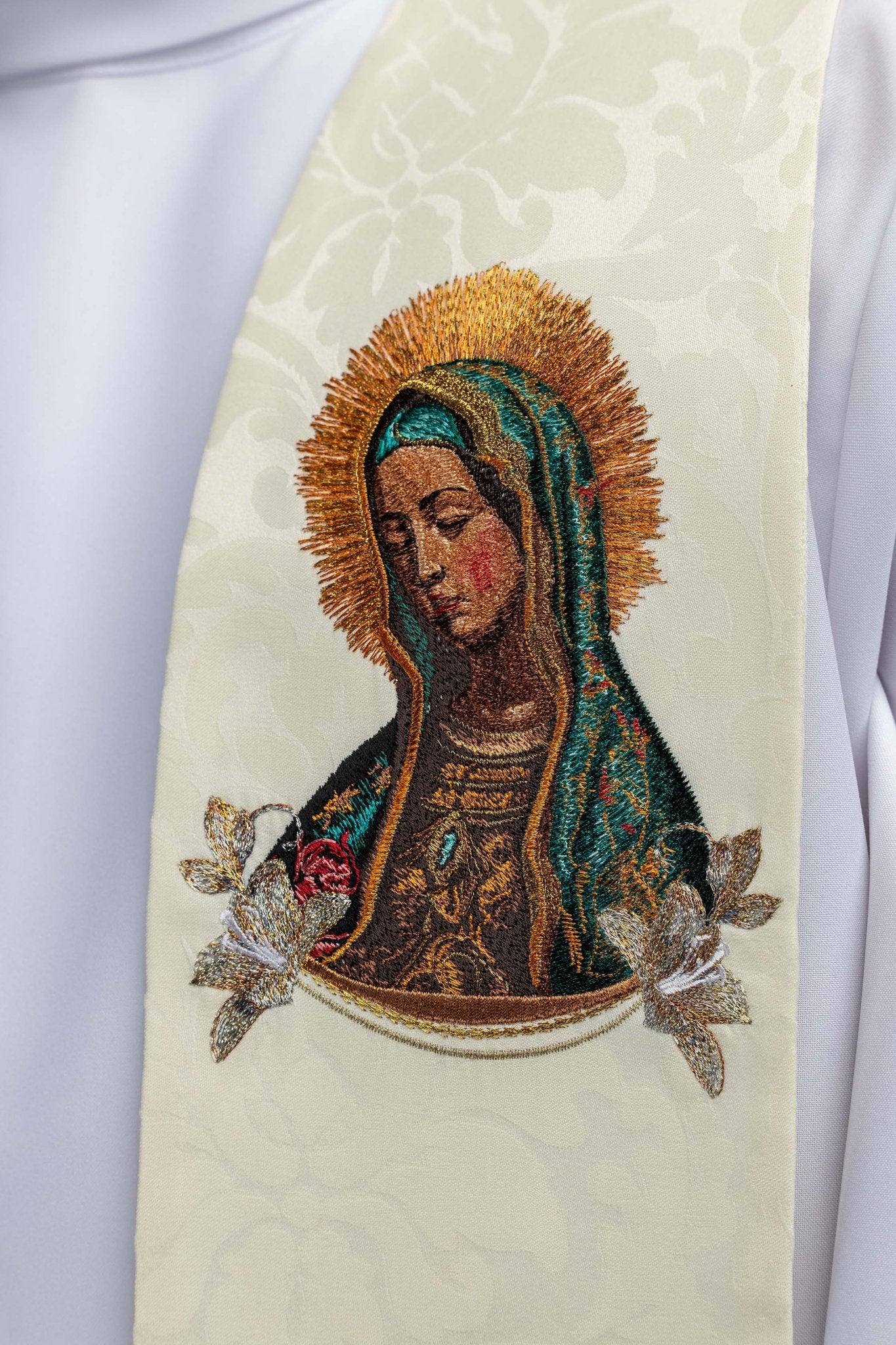 Embroidered stole with the image of Our Lady of Guadalupe - Image 2