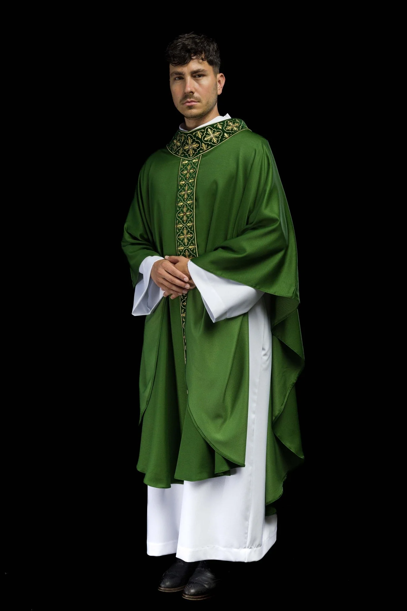 Green chasuble adorned with stones and a narrow band - Image 7