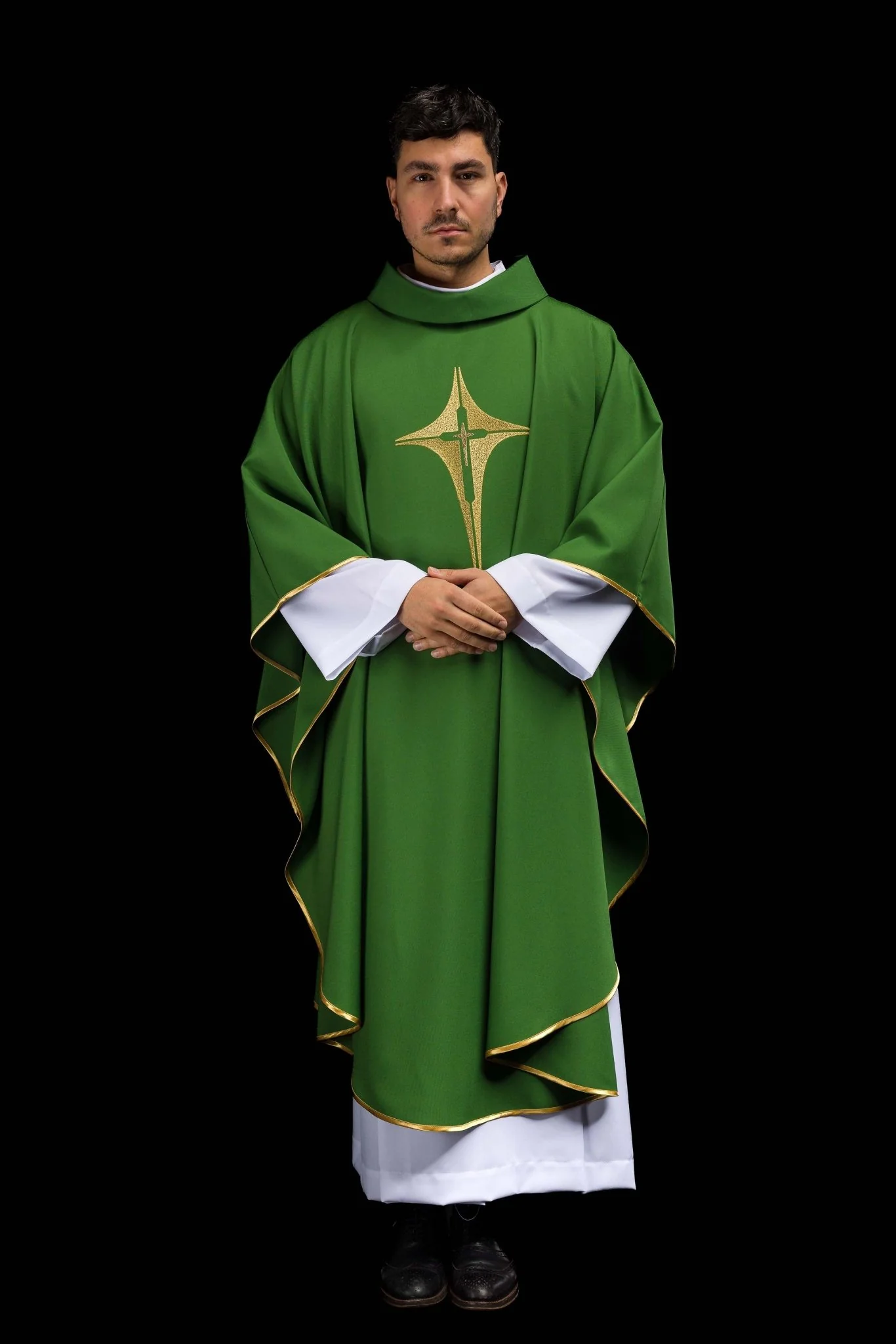 Green chasuble embroidered with cross - Image 7