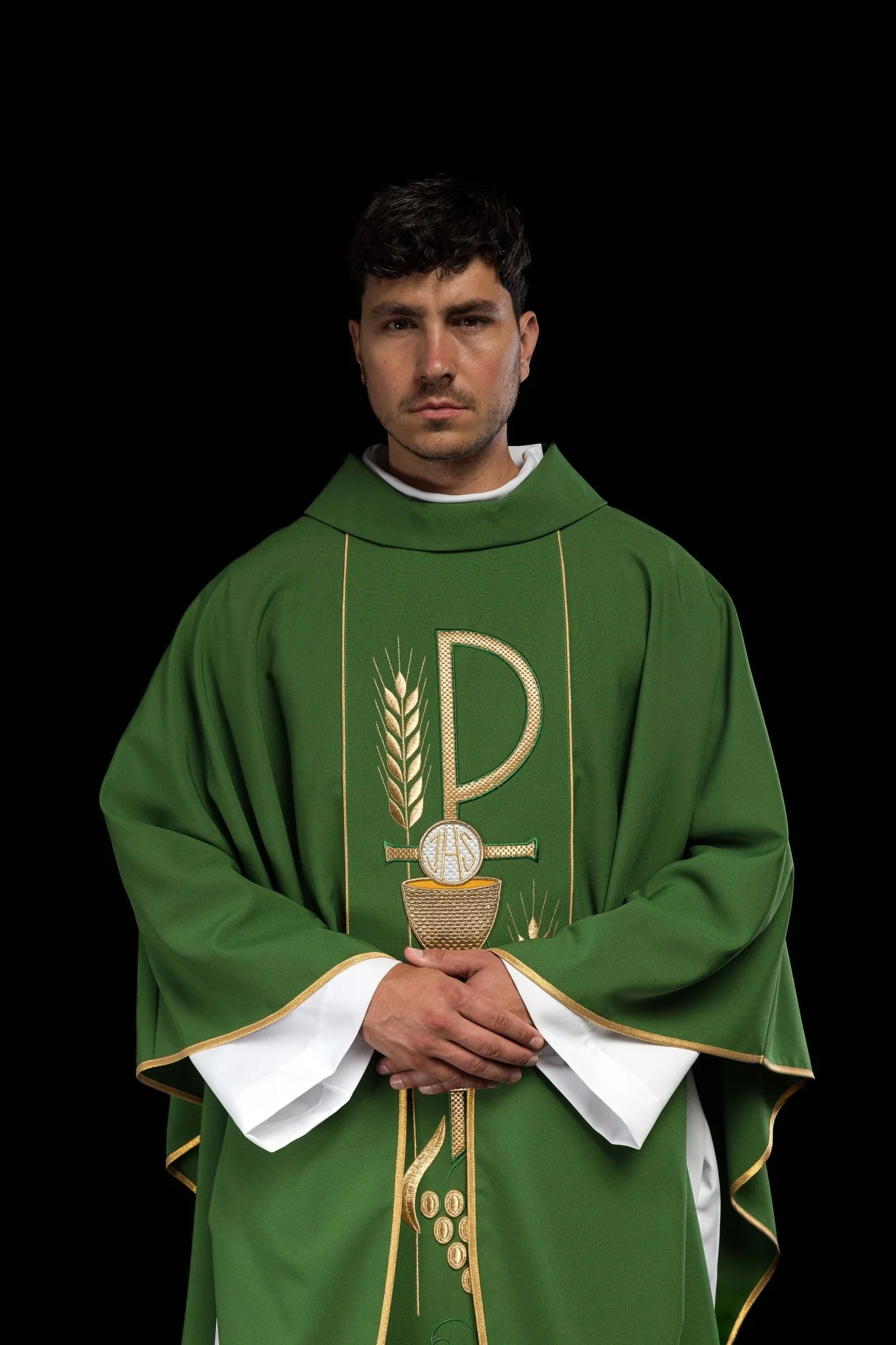 Green chasuble embroidered with IHS Chalice pattern - Image 2