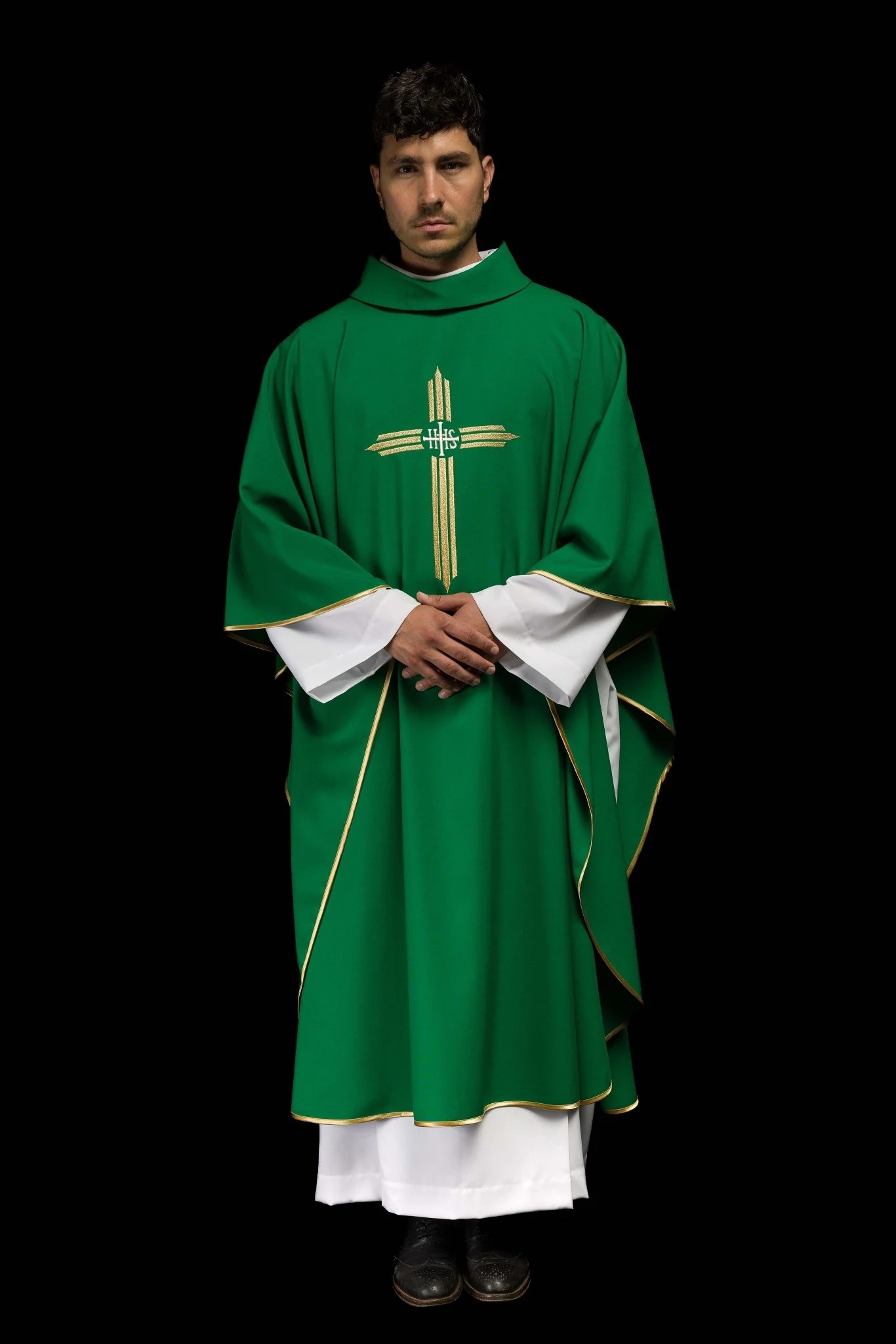 Green chasuble embroidered with the symbol of Cross IHS - Image 2