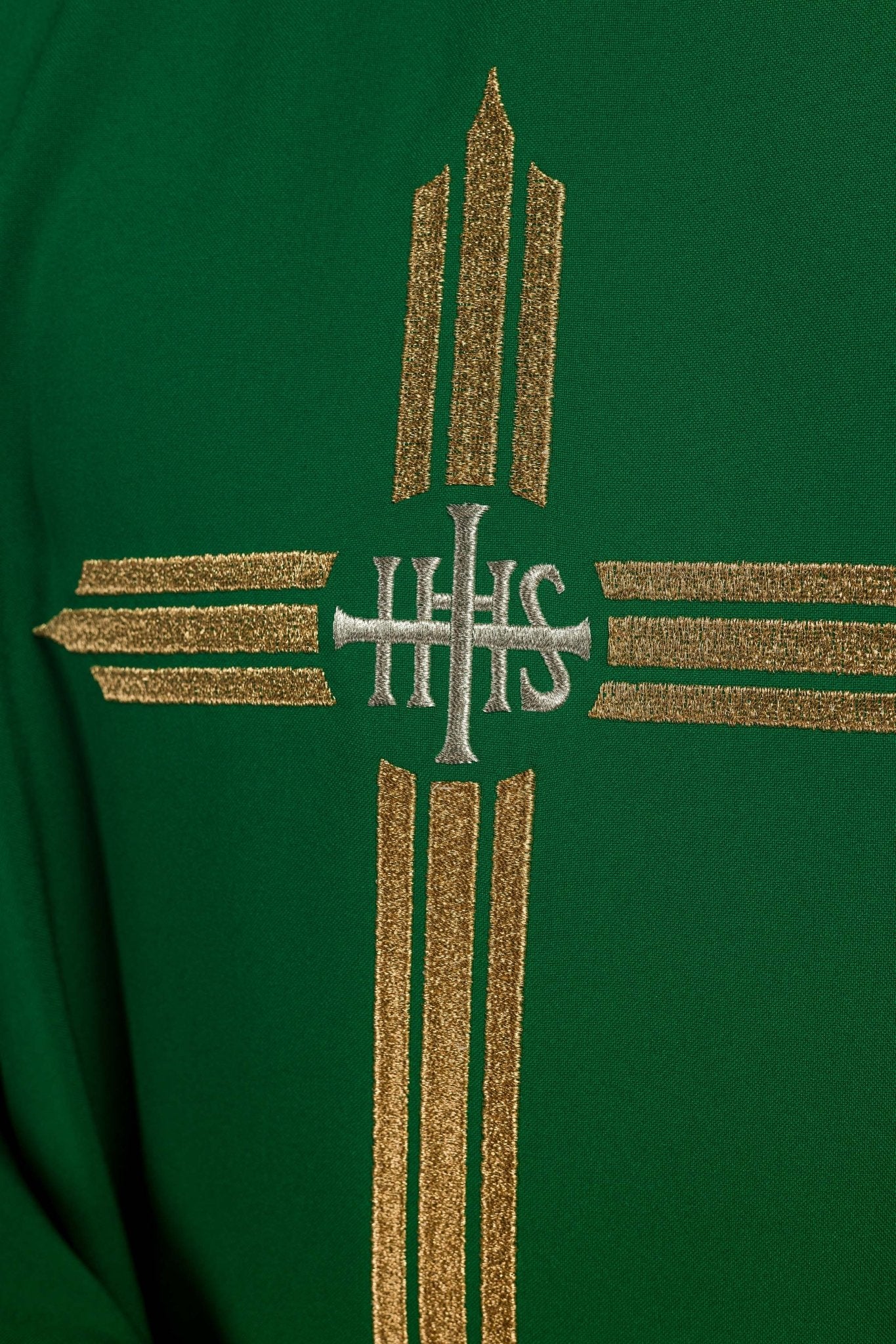 Green chasuble embroidered with the symbol of Cross IHS - Image 4