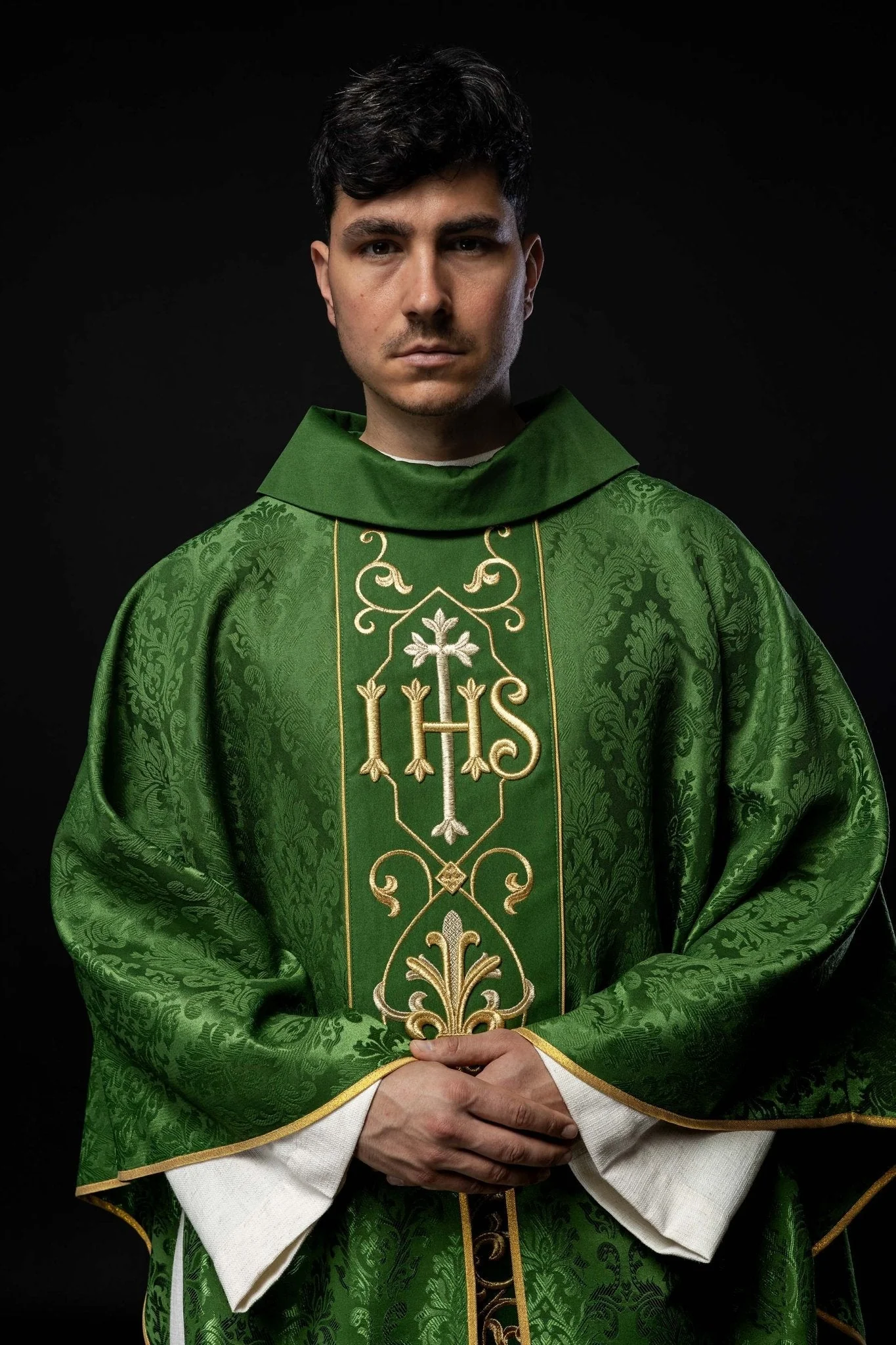 Green chasuble made of jaquard texture