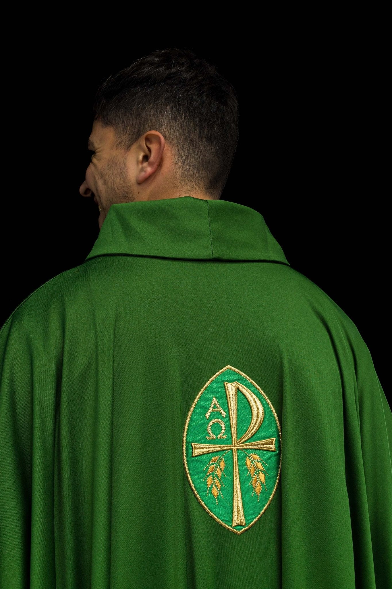 Green chasuble made of lightweight SACROLITE fabric - Image 6