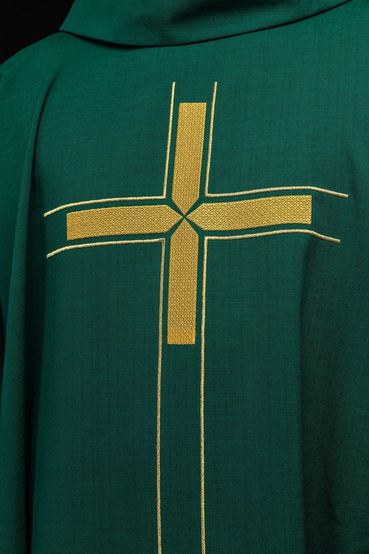 Green chasuble with an embroidered cross motif - Image 3