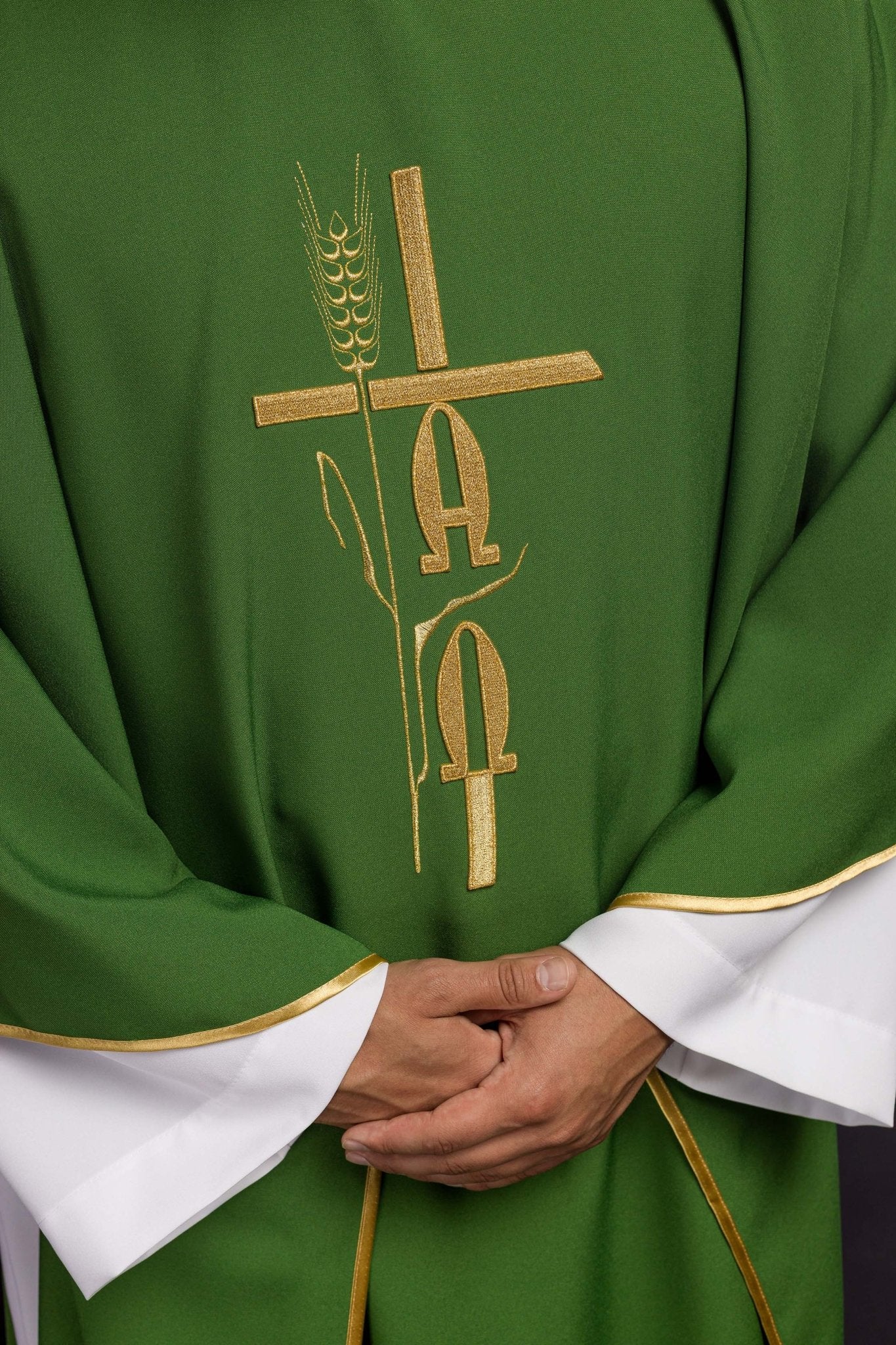 Green chasuble with cross and alfa omega symbols - Image 3