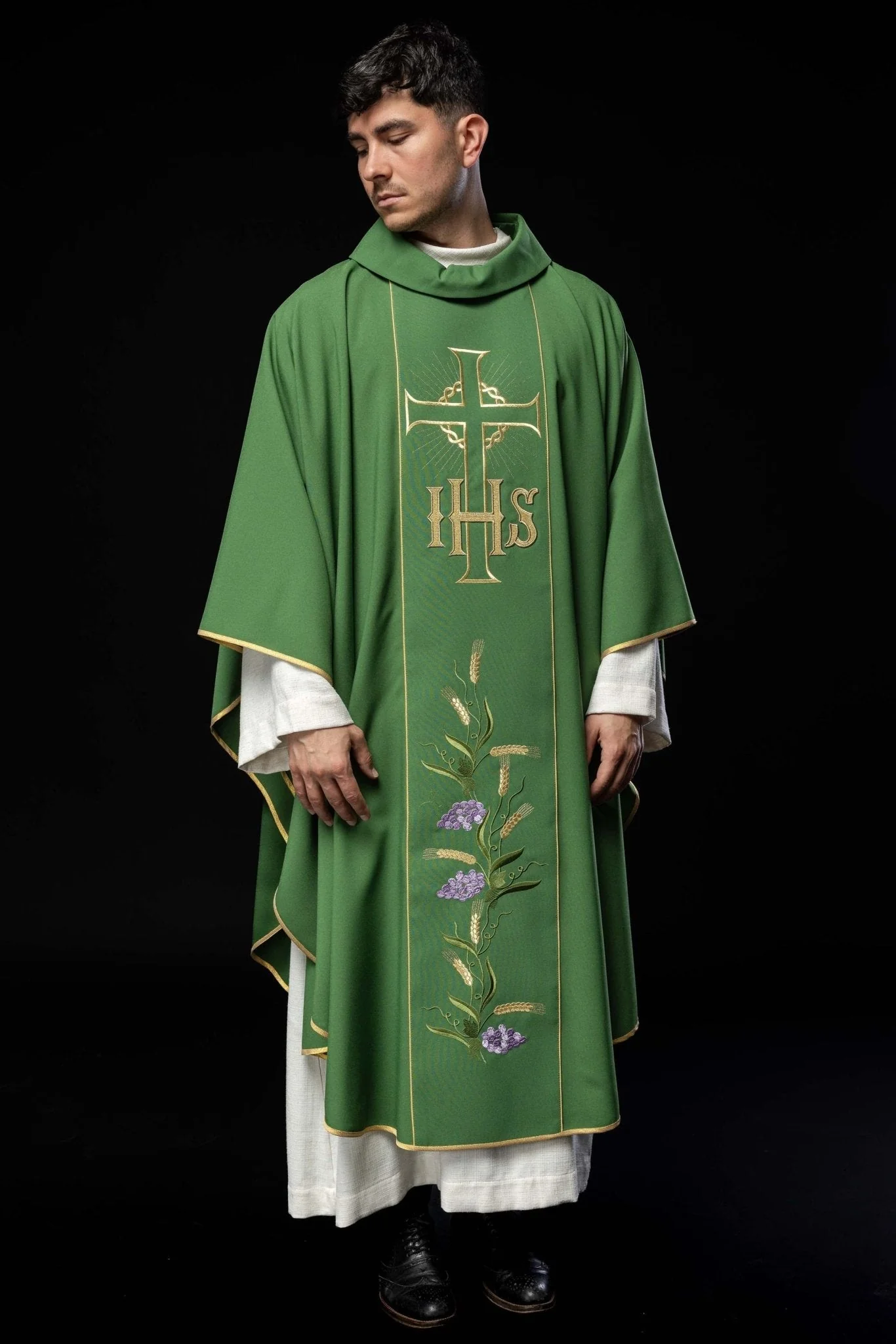 Green chasuble with cross symbol and grapes
