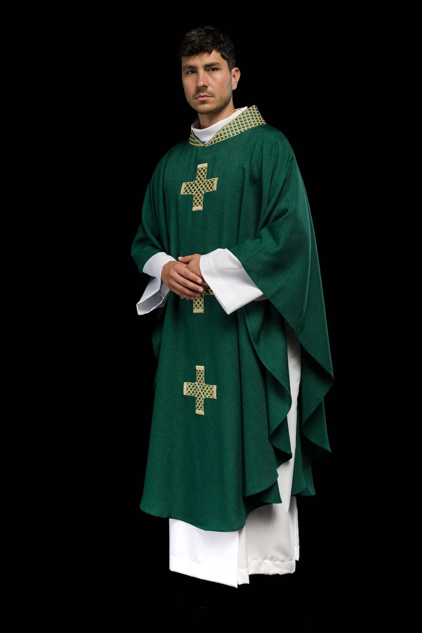 Green chasuble with embroidered gold crosses and collar - Image 10