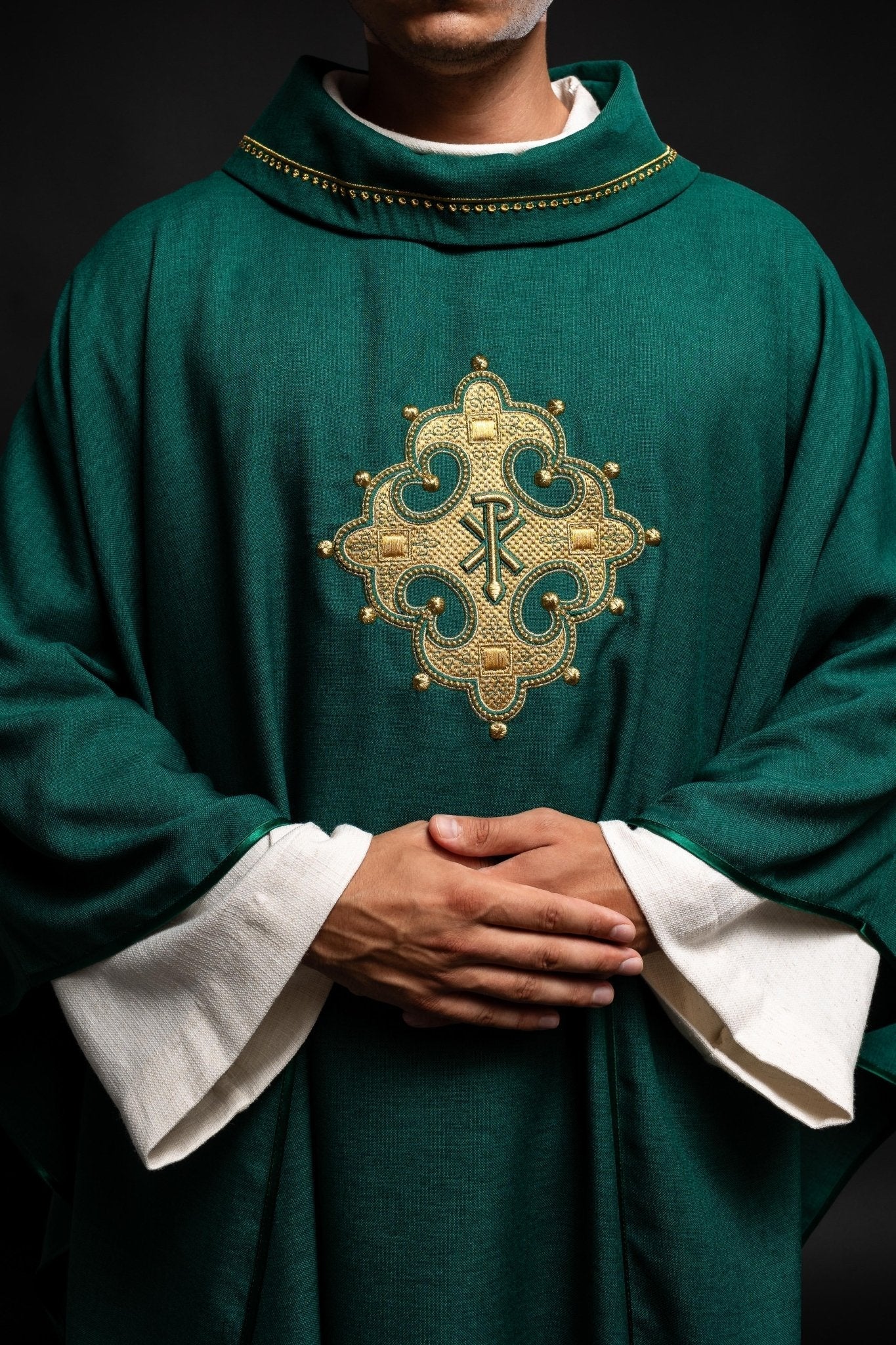 Green chasuble with gold PAX embroidery on chest and delicate embroidery on collar - Image 3