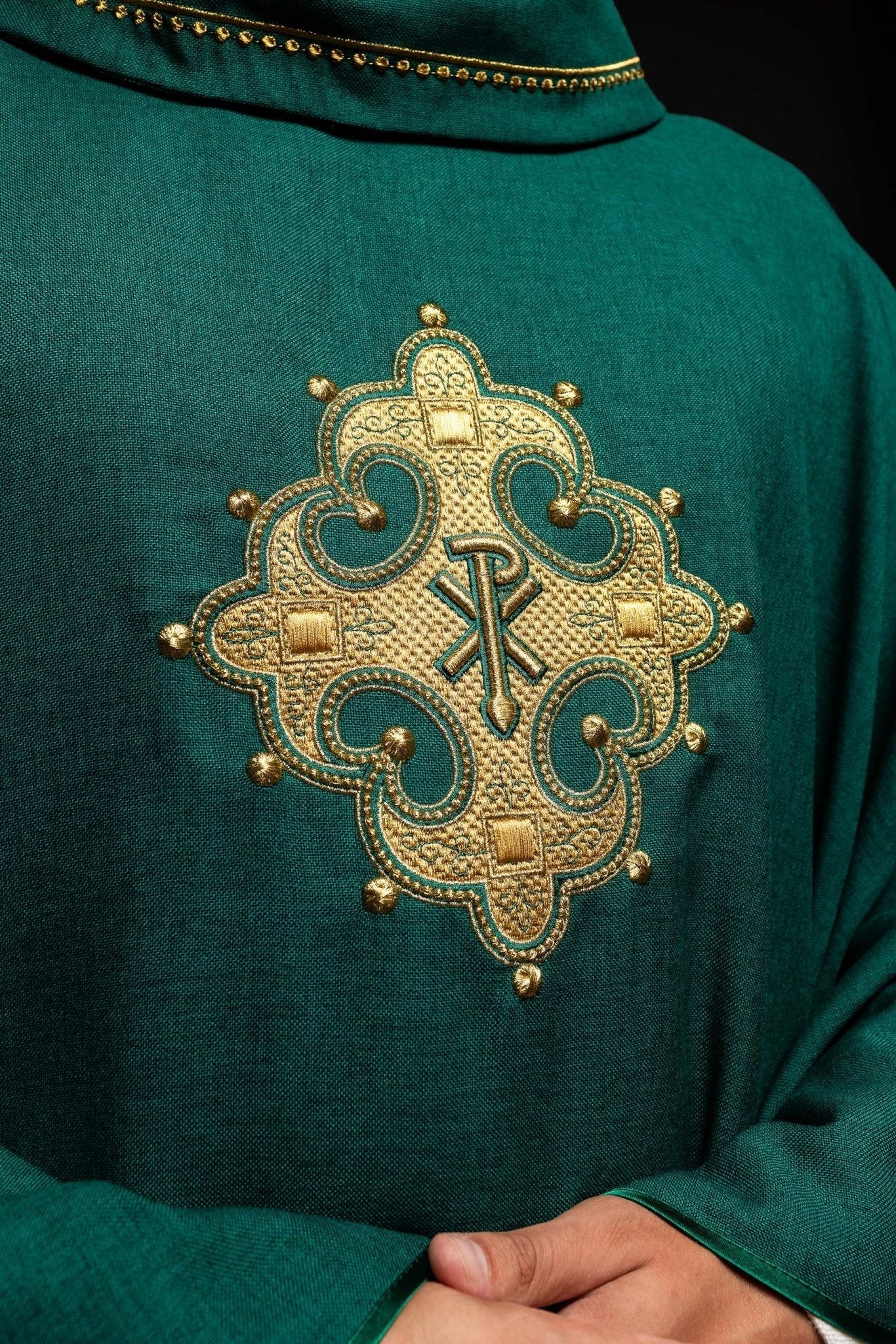 Green chasuble with gold PAX embroidery on chest and delicate embroidery on collar - Image 4